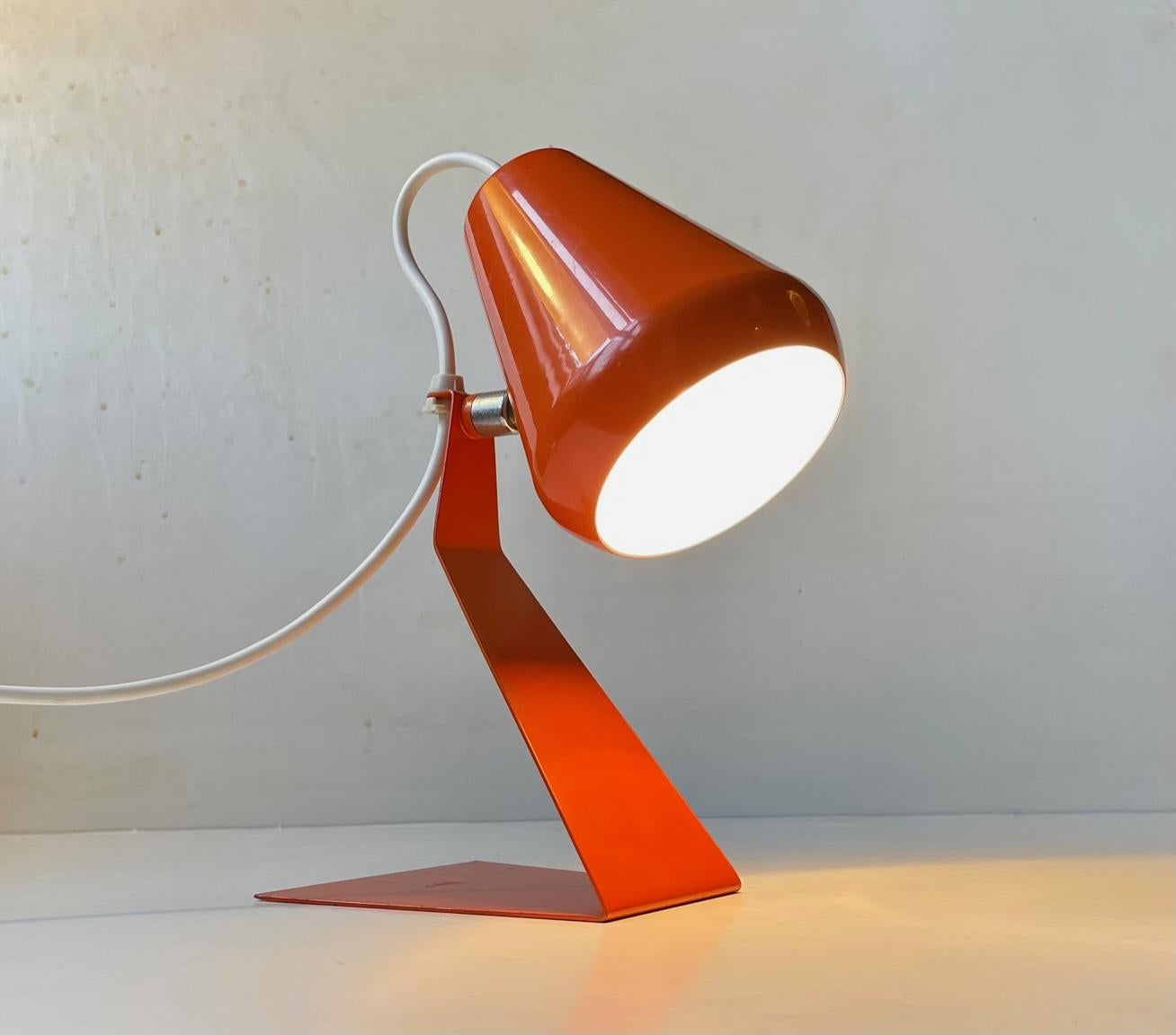 Orangefarbene Mid-Century-Tischlampe, italienisch, 1960er Jahre im Angebot 5