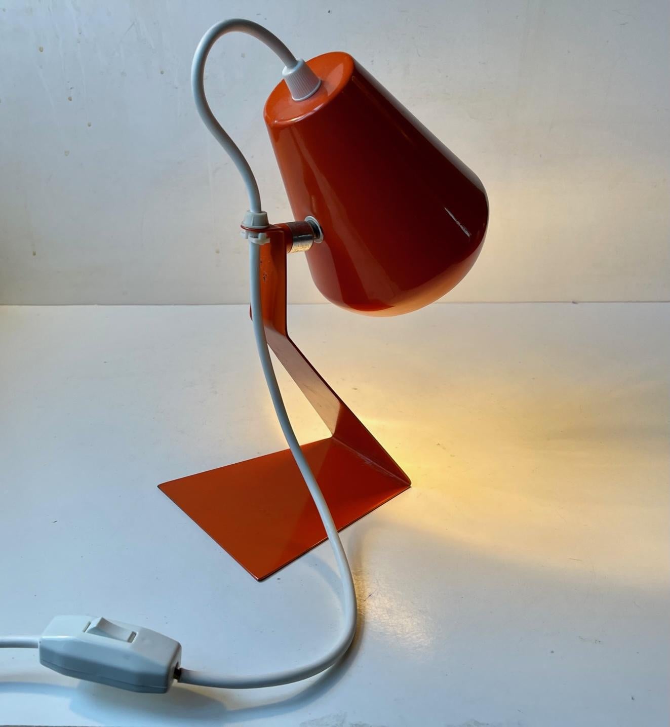 Small Orange Midcentury Table Lamp, Italian, 1960s For Sale 6