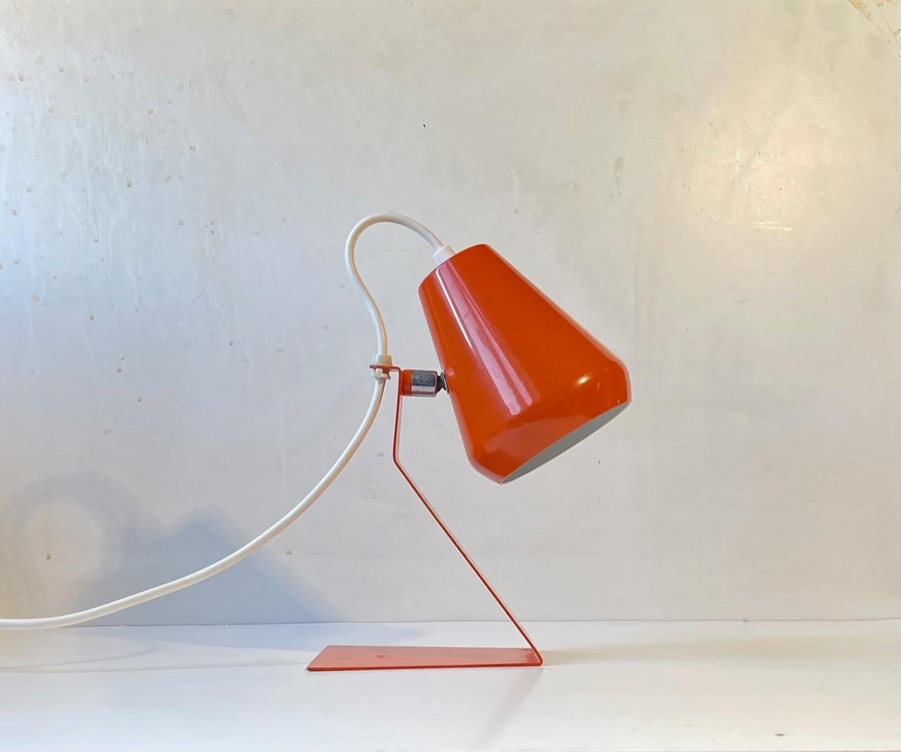 Orangefarbene Mid-Century-Tischlampe, italienisch, 1960er Jahre (Moderne der Mitte des Jahrhunderts) im Angebot