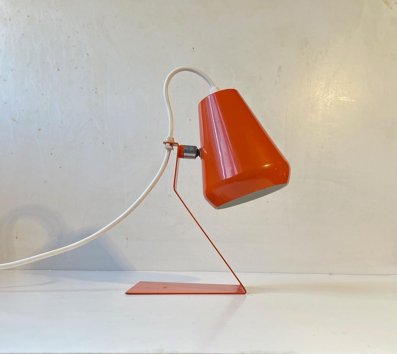 Small Orange Midcentury Table Lamp, Italian, 1960s In Good Condition For Sale In Esbjerg, DK
