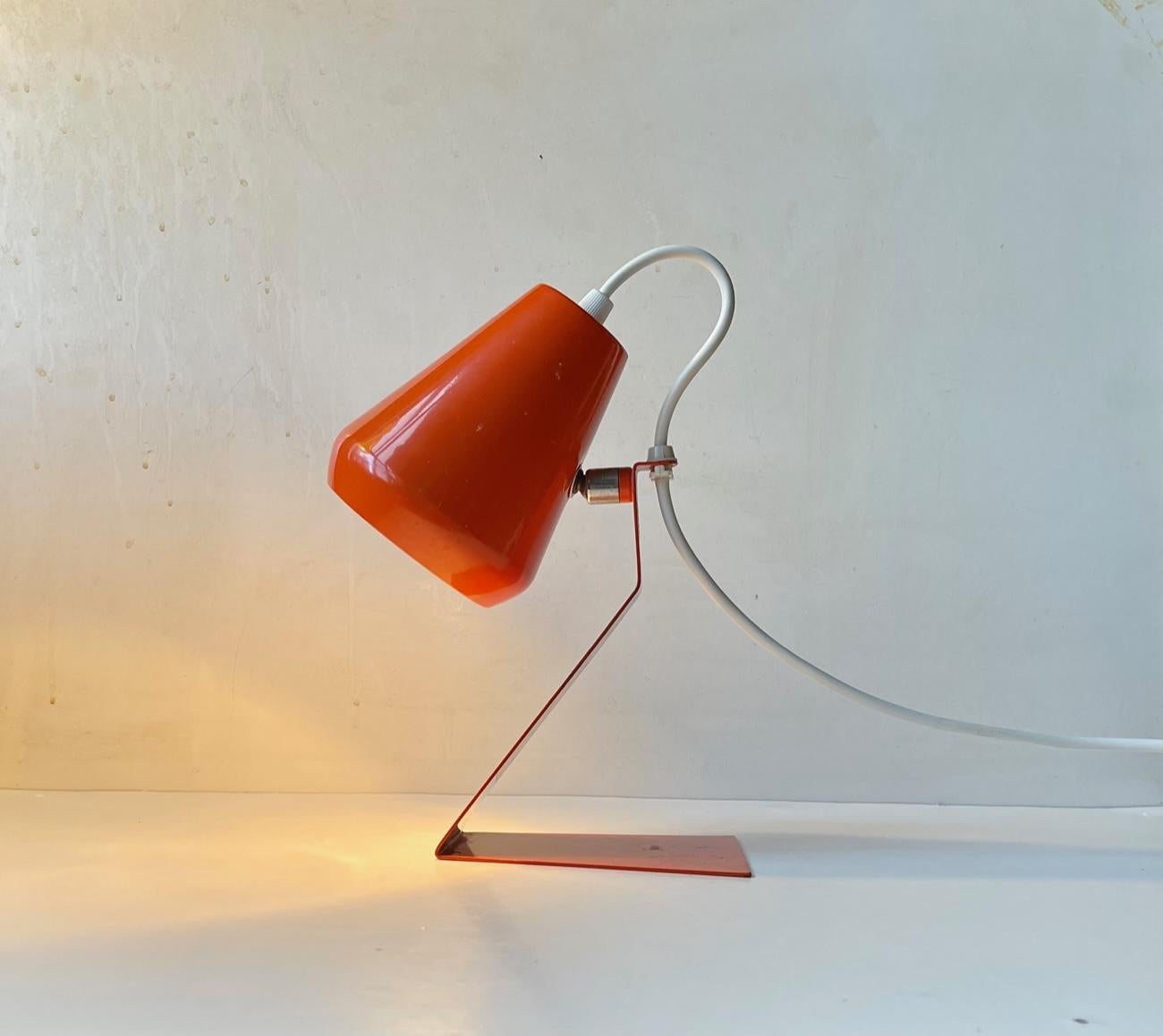 Orangefarbene Mid-Century-Tischlampe, italienisch, 1960er Jahre (Mitte des 20. Jahrhunderts) im Angebot