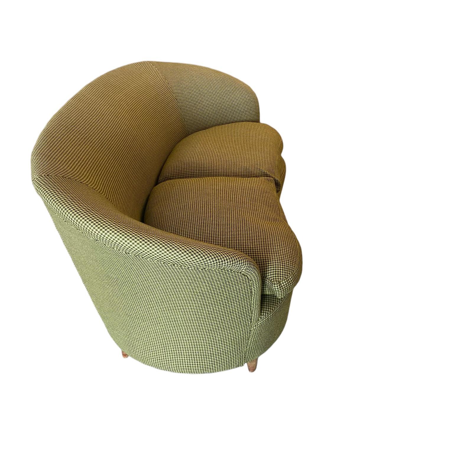 small curved 1950's Italian 2 Seater Sofa attributed to Ico Parisi, green tweed For Sale 4