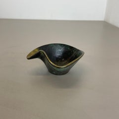 piccolo portacenere in ottone a forma organica di Carl Auböck, Austria, anni '50