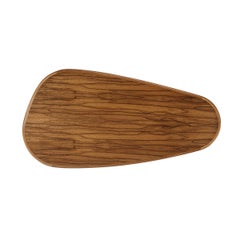 Piccolo tavolo da cocktail organico moderno