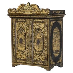 Small oriental cabinet - 19th century