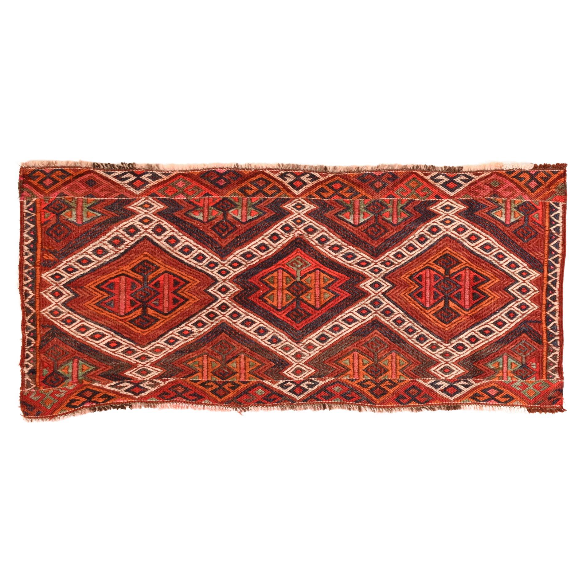 Kleiner orientalischer Nomadenteppich