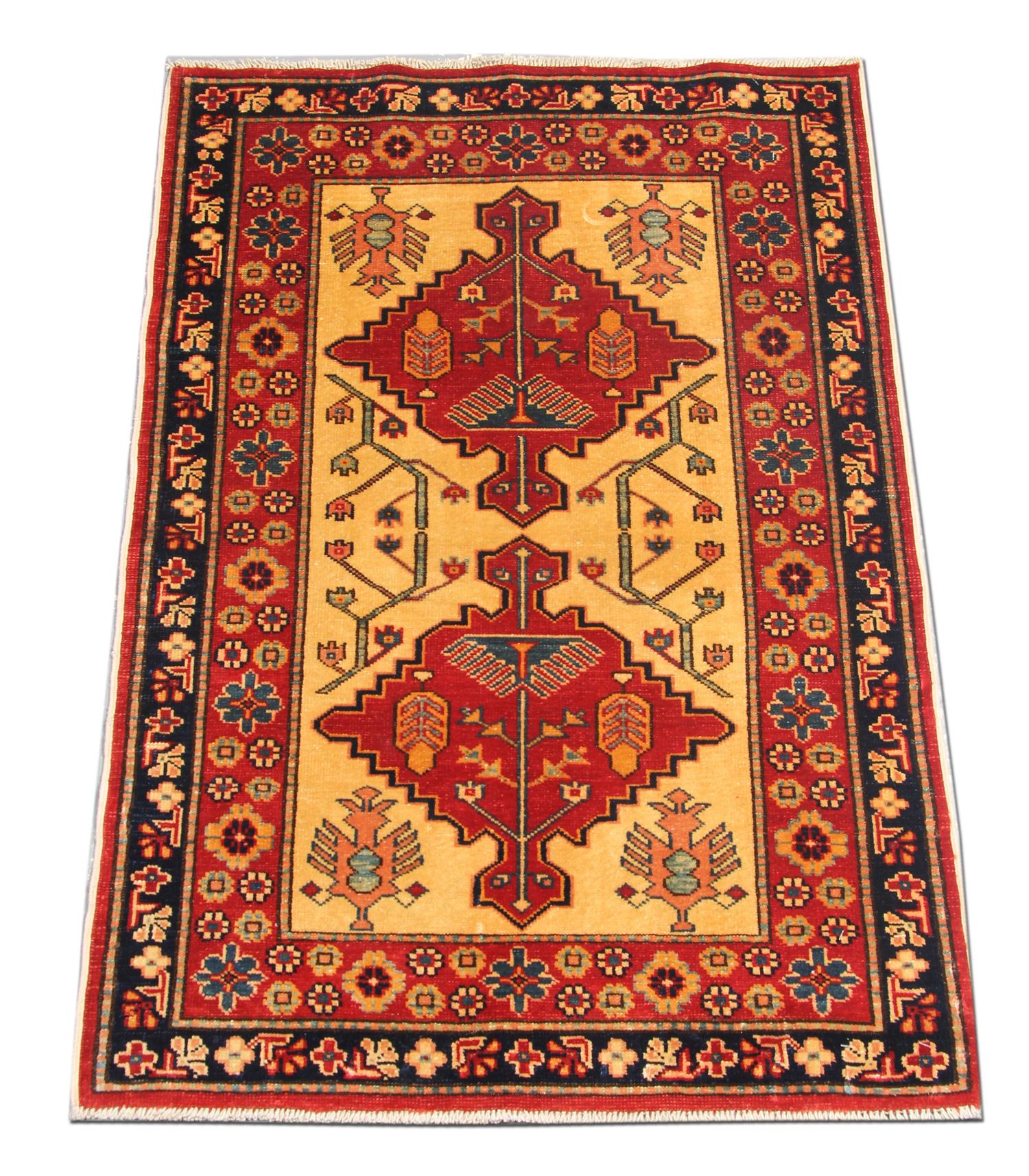 These small new traditional handmade rugs feature designs from the Kazak region. A conventional tribal rug is famous in the part of Kazak Area. Afghan weavers have made this handwoven rug of top-quality wool and cotton. This carpet rug features