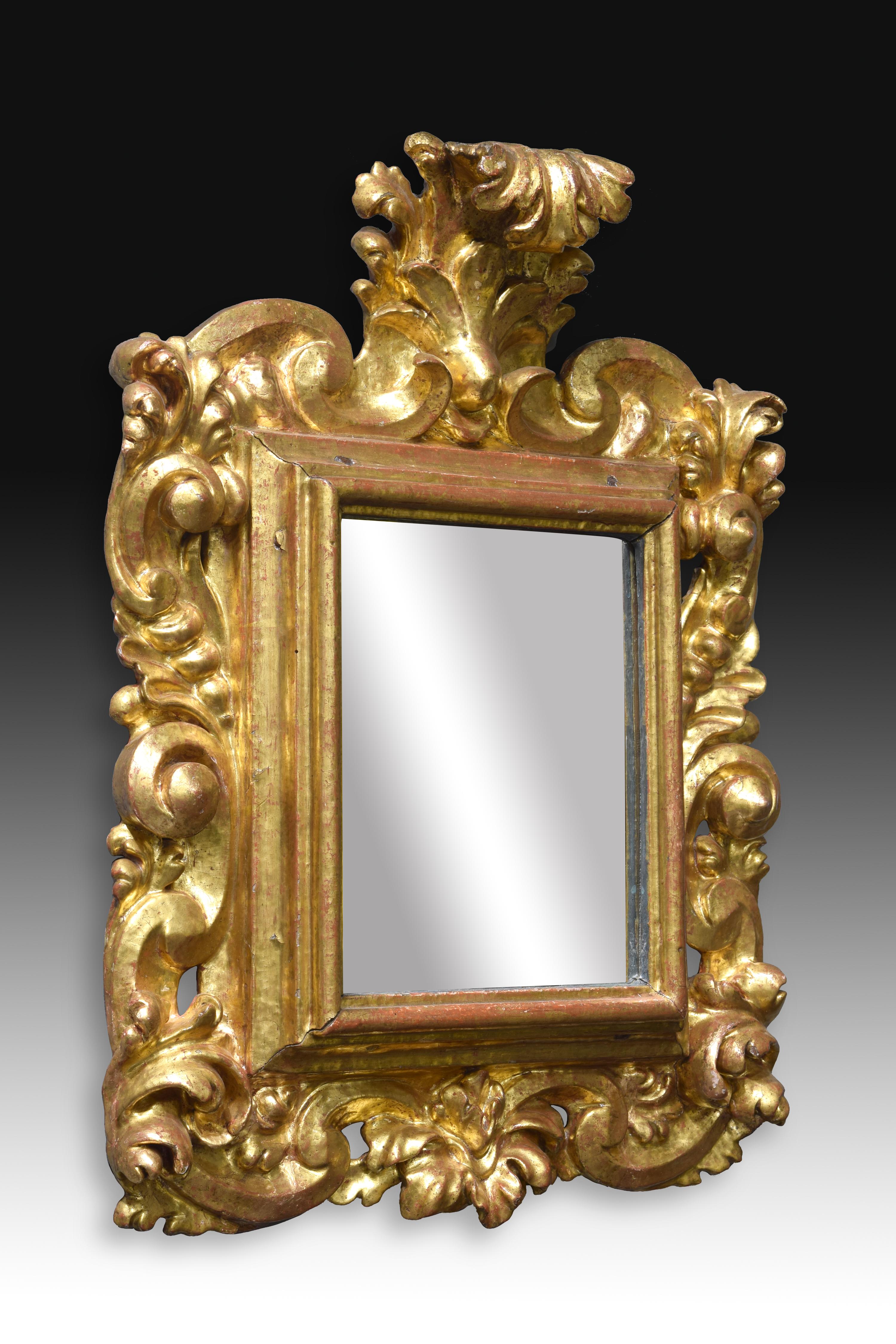 Dekorativer Spiegel, vergoldetes Holz, 17.-18. Jahrhundert (Barock) im Angebot
