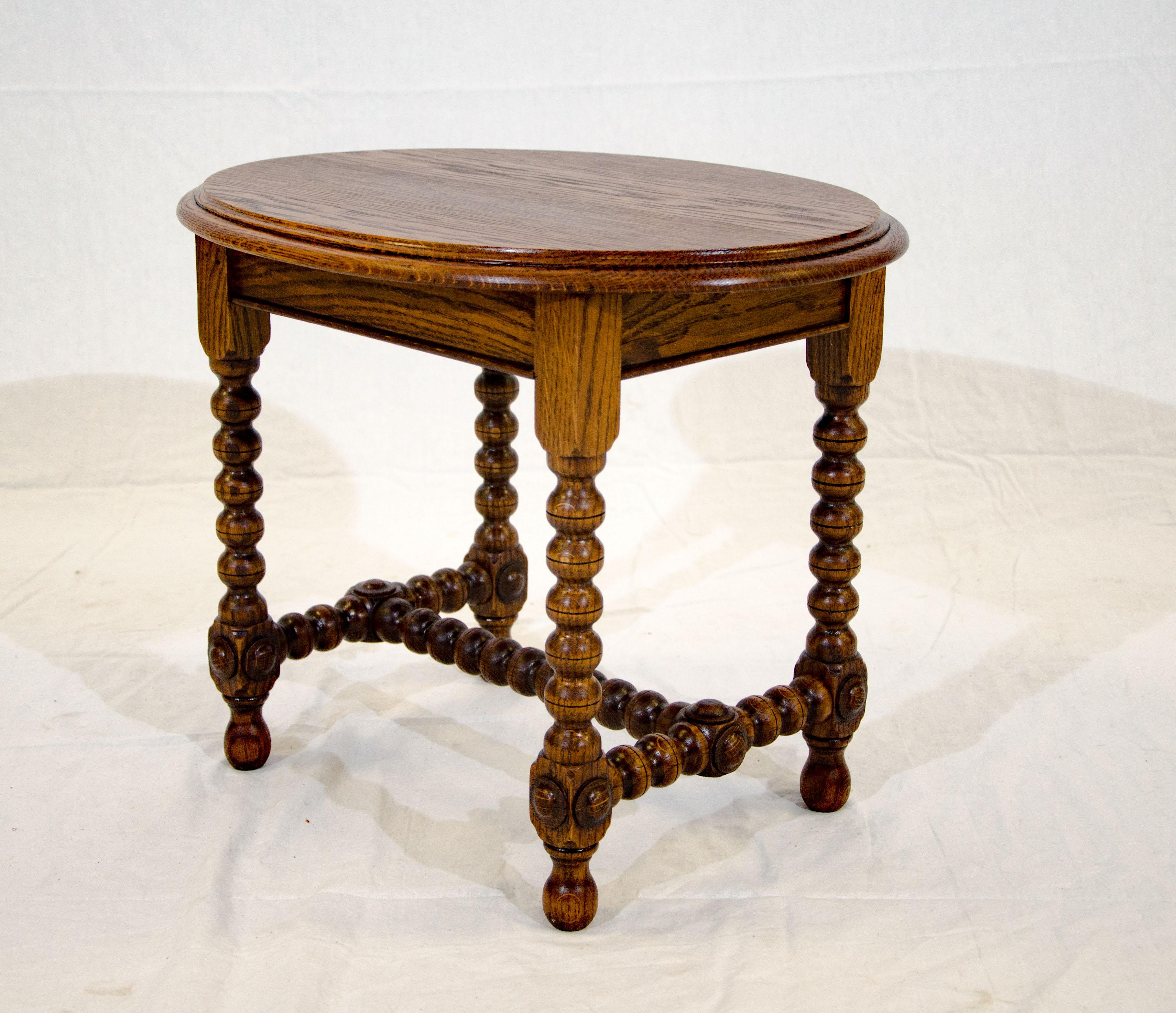 Small Oval Antique Oak Occasional Table Small Oval Antique Oak Occasional Table