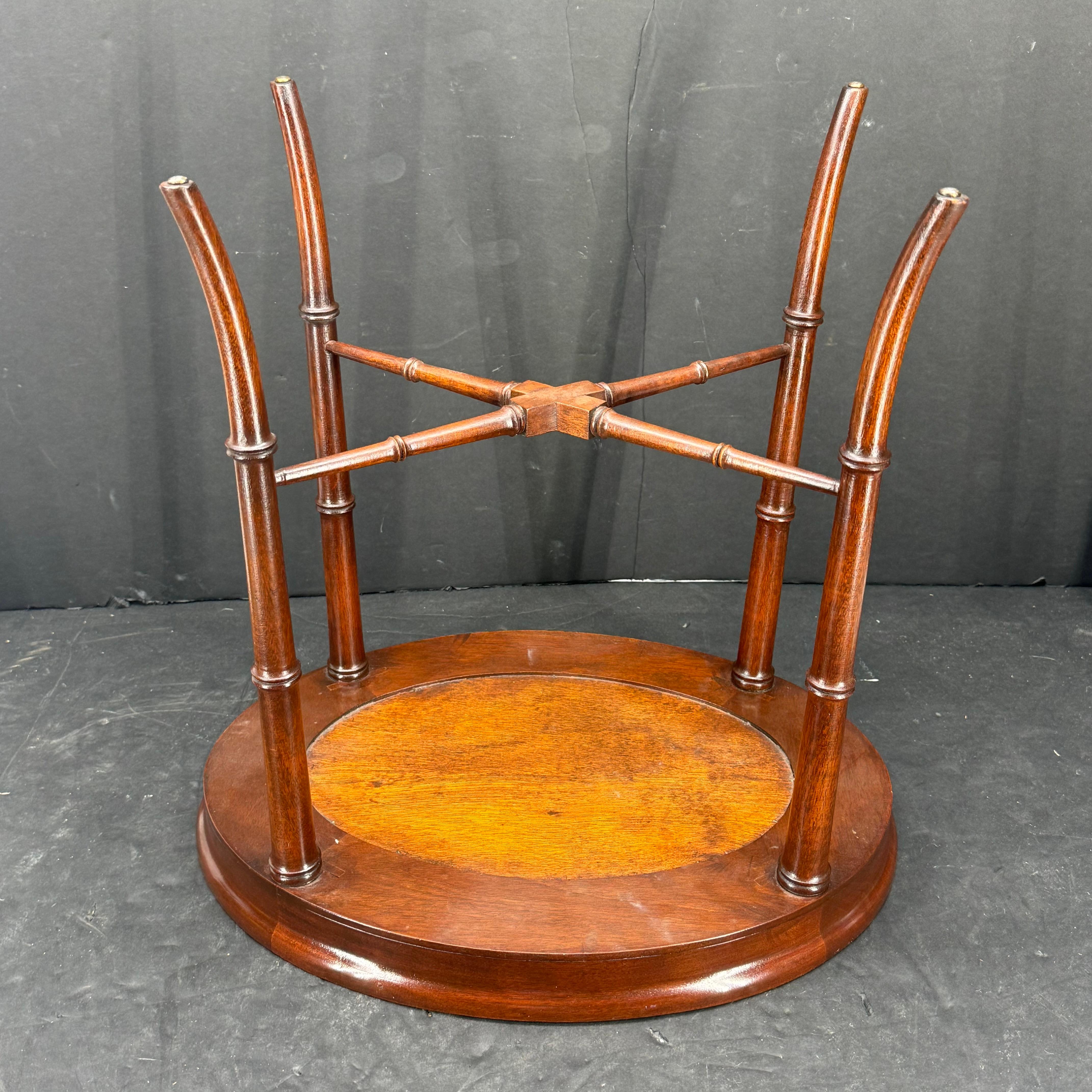 Petit plateau ovale de table d'appoint pieds en bambou en vente 3