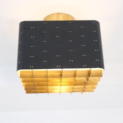 Piccola lampada da soffitto "Starry Sky" di Paavo Tynell, modello 9068, in nero e ottone, Taito, anni '50