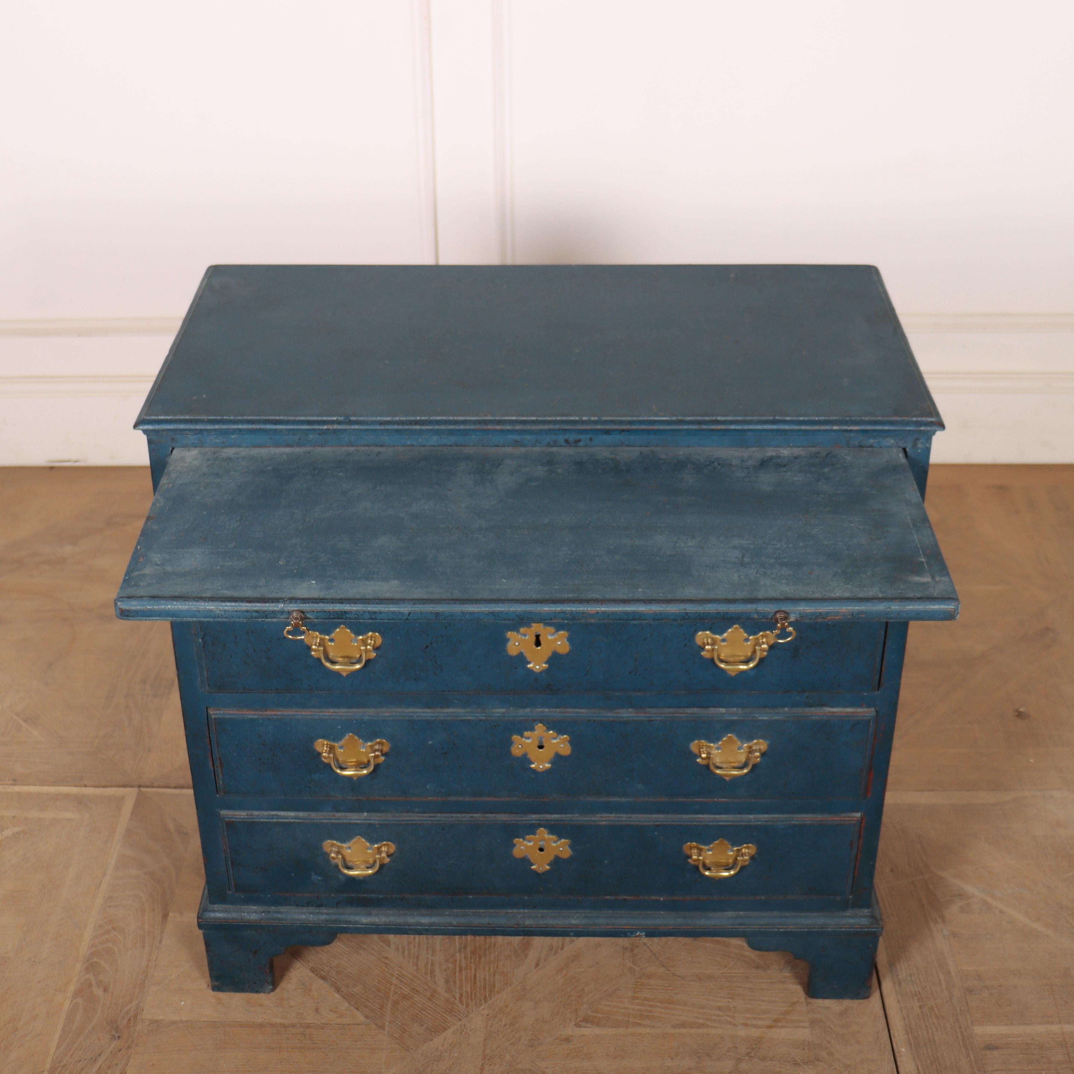 Small Painted Bachelors Chest 2