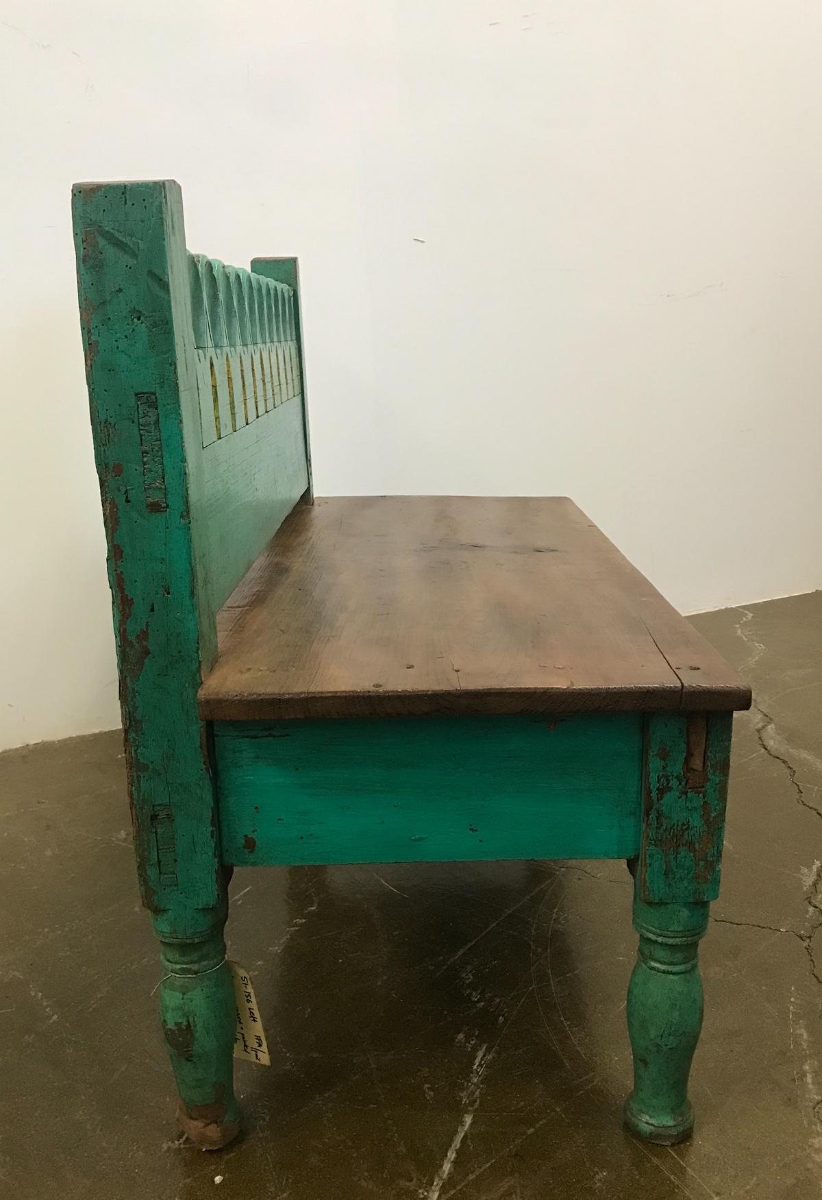 Small Painted Bench In Good Condition In Los Angeles, CA