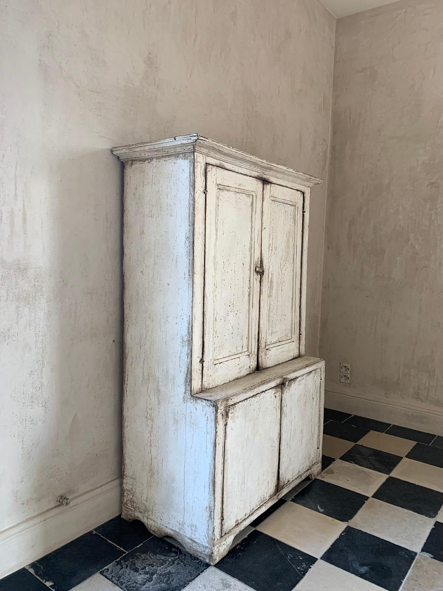 Espagnol Petite armoire peinte:: 19ème siècle en vente
