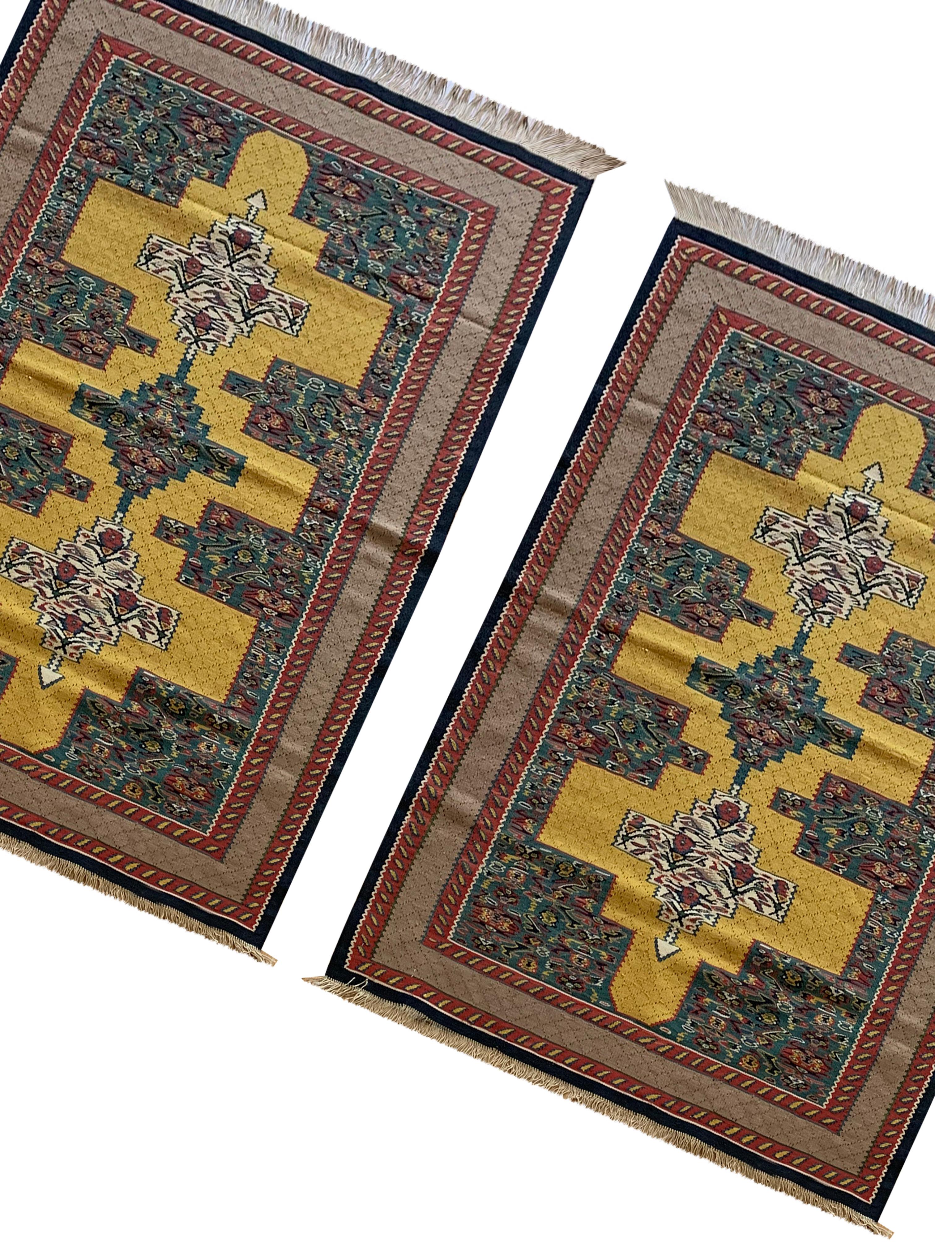 Vegetable Dyed Small Pair Geometric Carpet Silk Kilims Handmade Flat Yellow Kilim Rugs For Sale