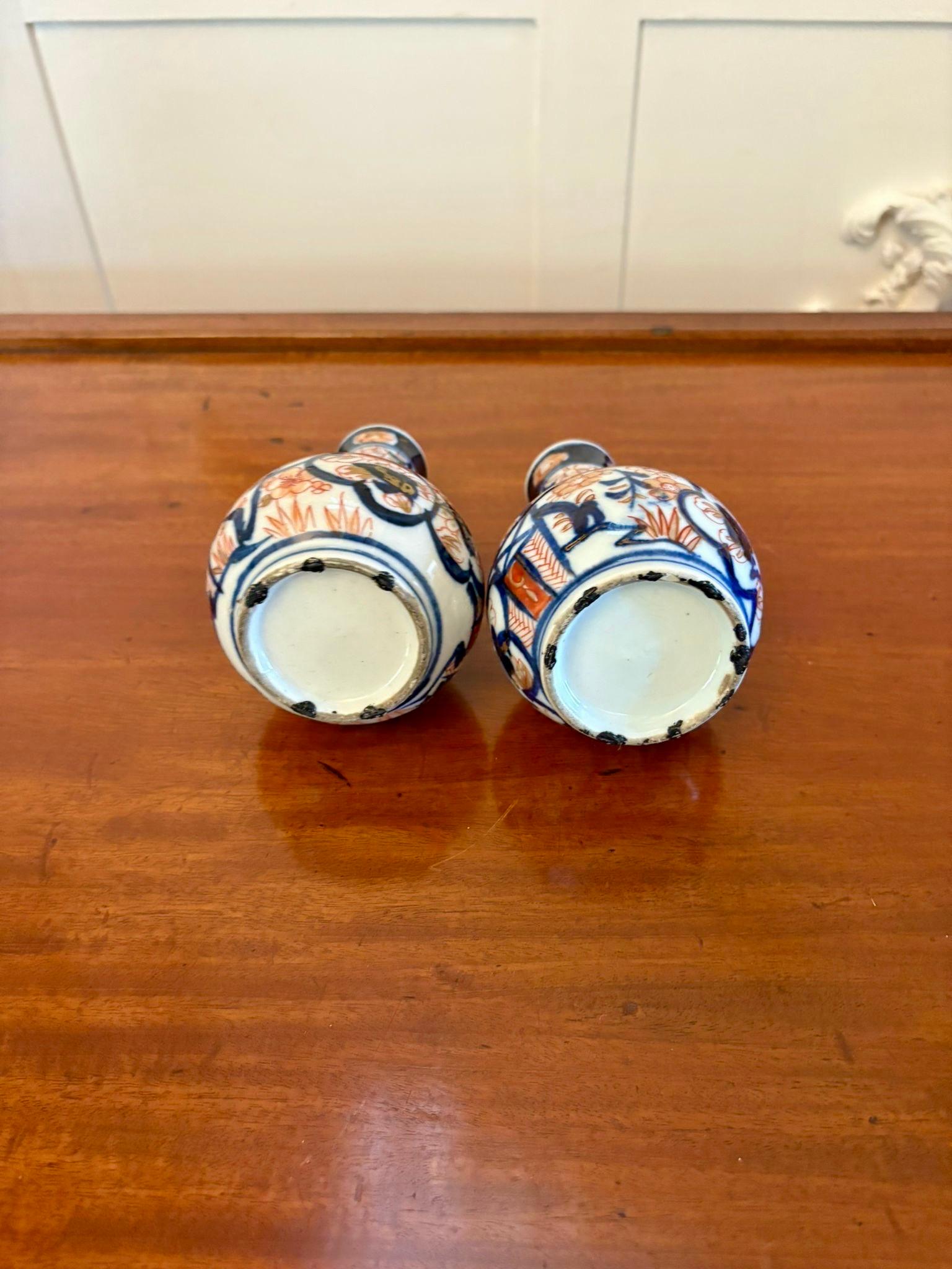 Small Pair of Antique Edwardian Quality Japanese Imari Vases For Sale 1