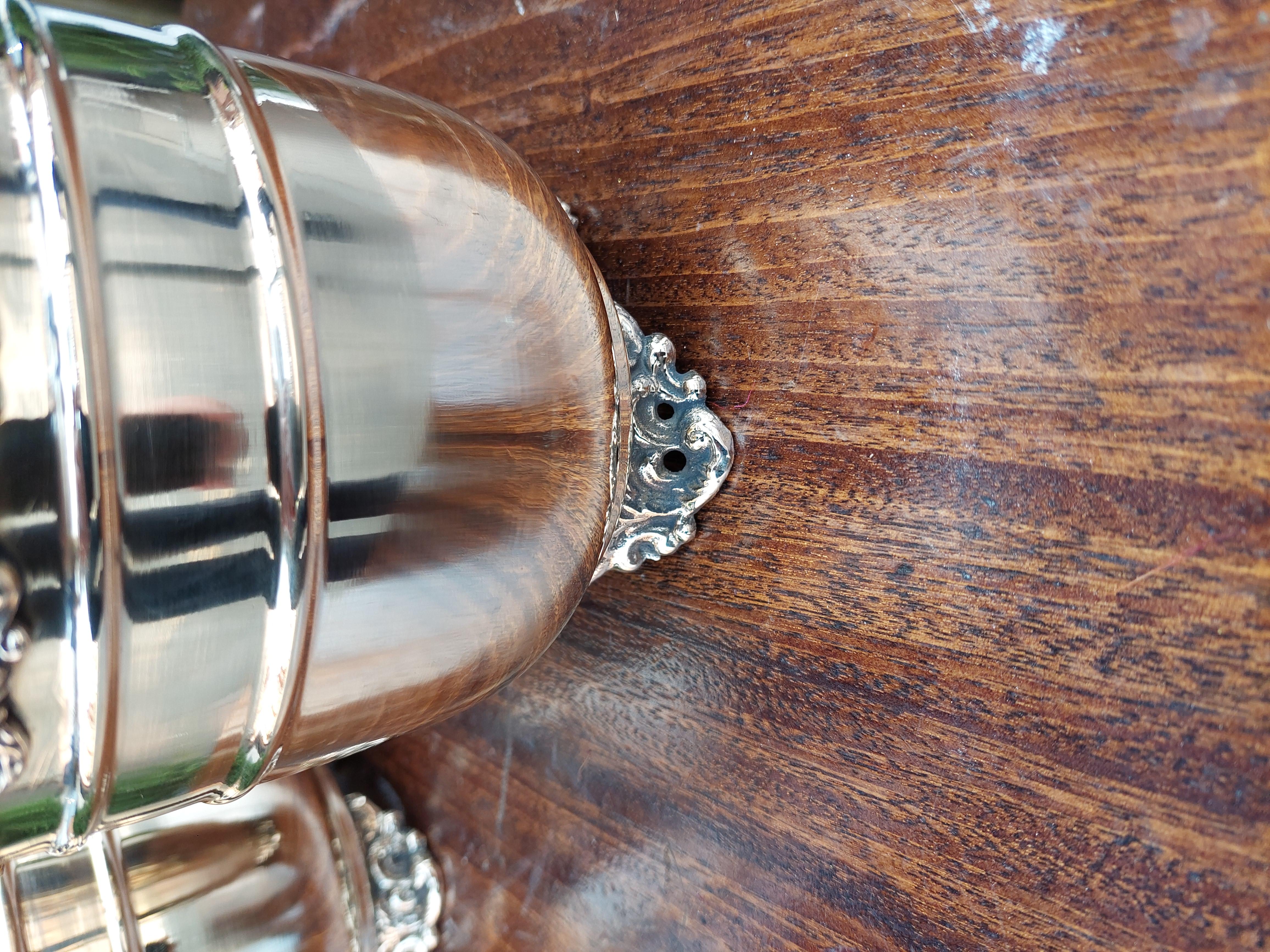 Small Pair of Art Nouveau Brass Planters For Sale 1