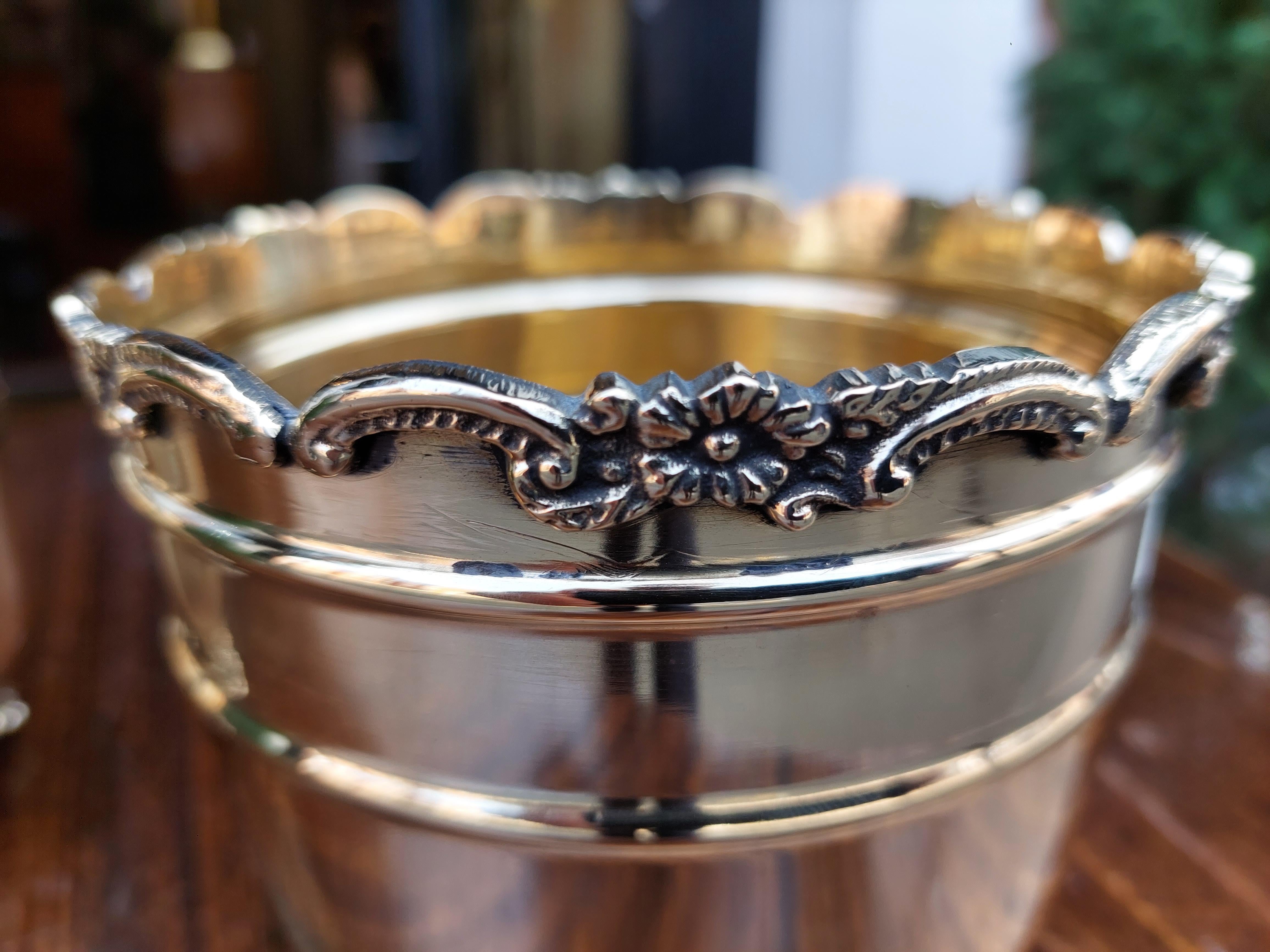 Small Pair of Art Nouveau Brass Planters For Sale 3