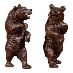 Small Pair of Black Forest Carved Wooden Bears in Standing Position, circa 1900
