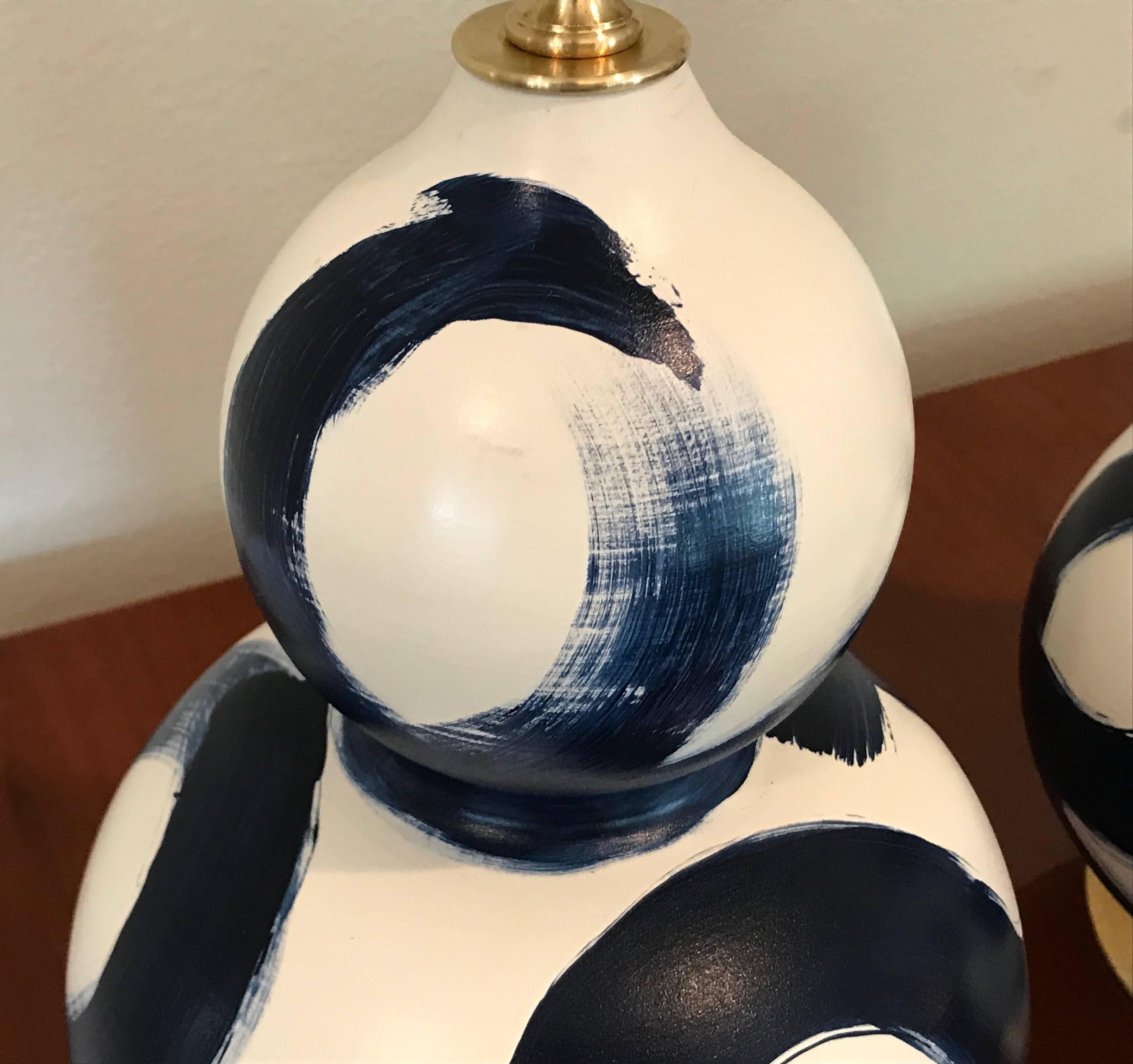 Small Pair of Blue and White Ceramic Double Gourd Shape Lamps on Gilt Bases 1