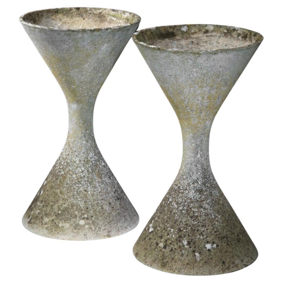 Petite paire de jardinières de diabolo Willy Guhl des années 60 en vente