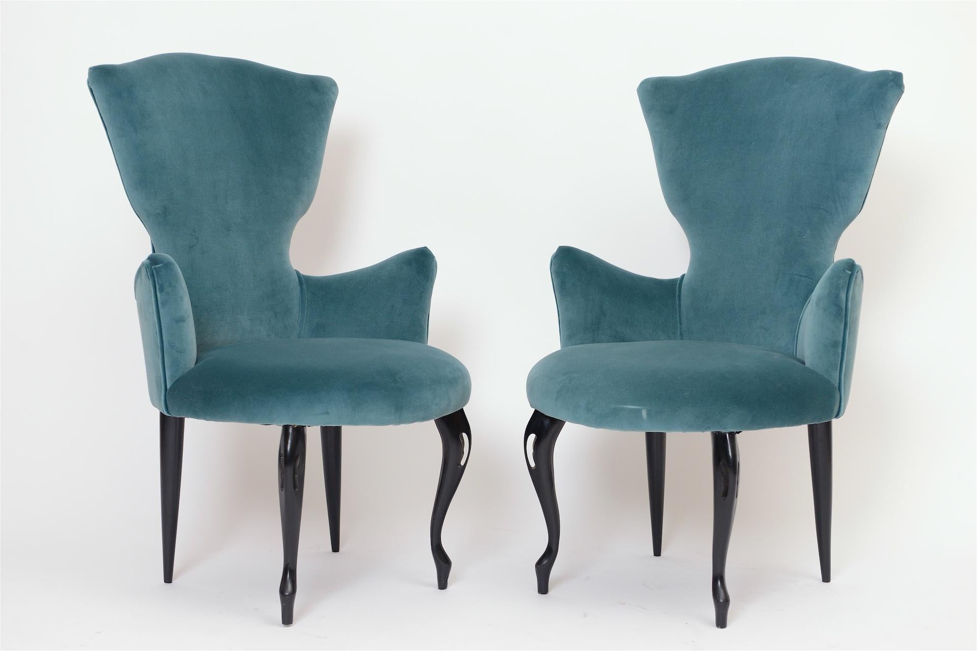 Mid-Century Modern Small Pair of Italian 1950s Chairs in Blue Velvet