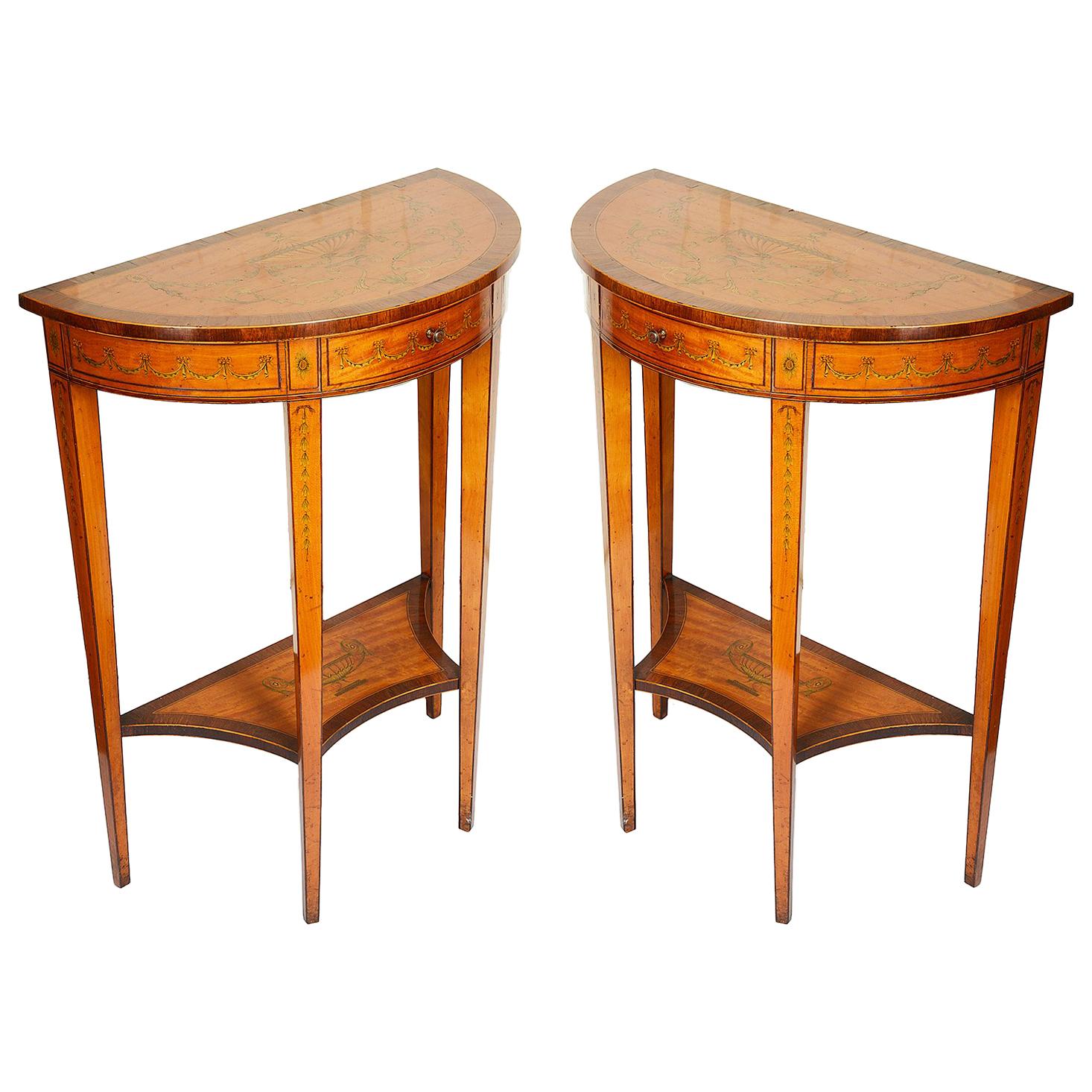 Petite paire de consoles de style Sheraton, 19ème siècle