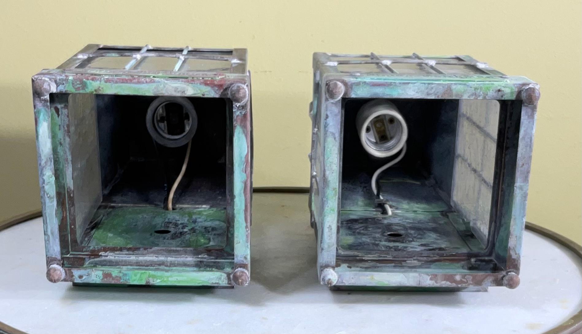 Small Pair of Vintage Handcrafted Wall-Mounted Brass Lantern For Sale 5