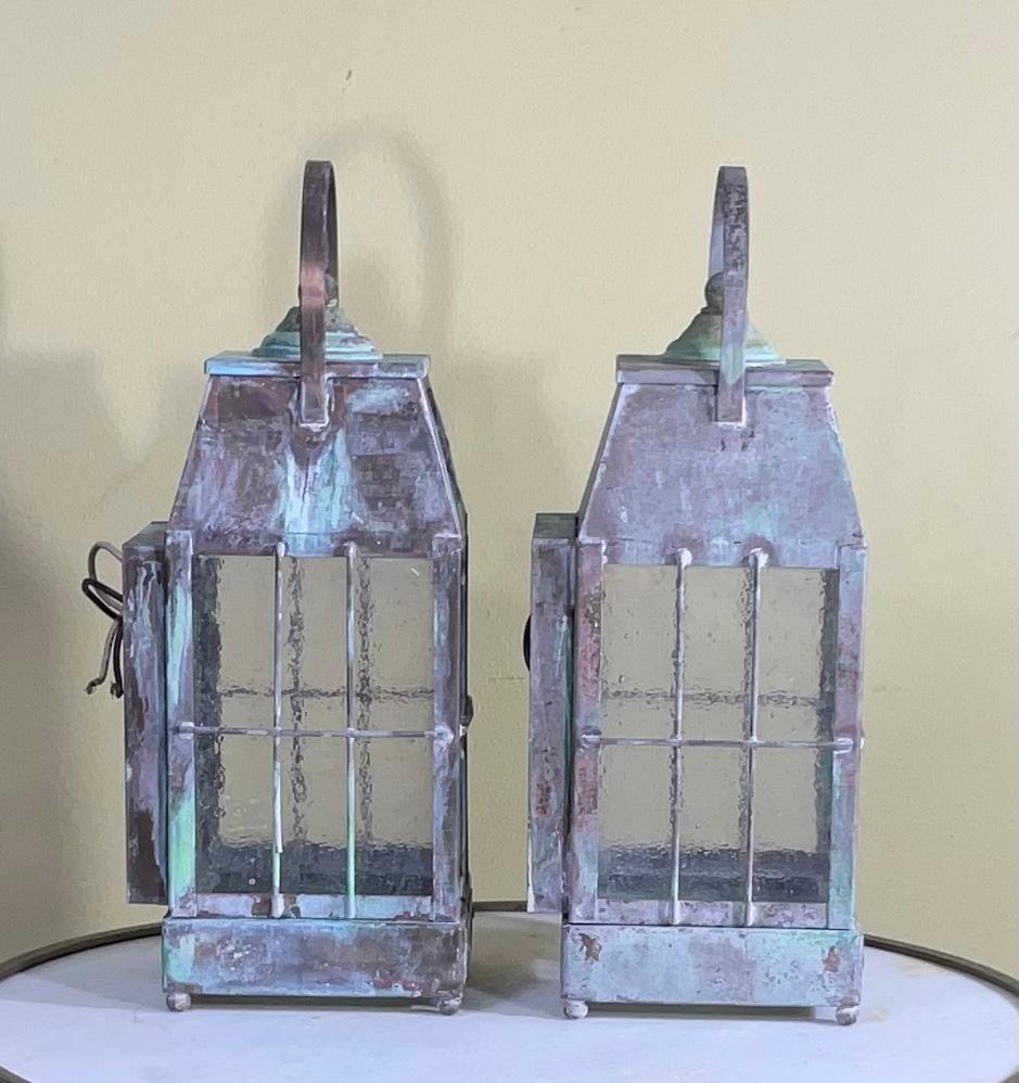 Hand-Crafted Small Pair of Vintage Handcrafted Wall-Mounted Brass Lantern For Sale