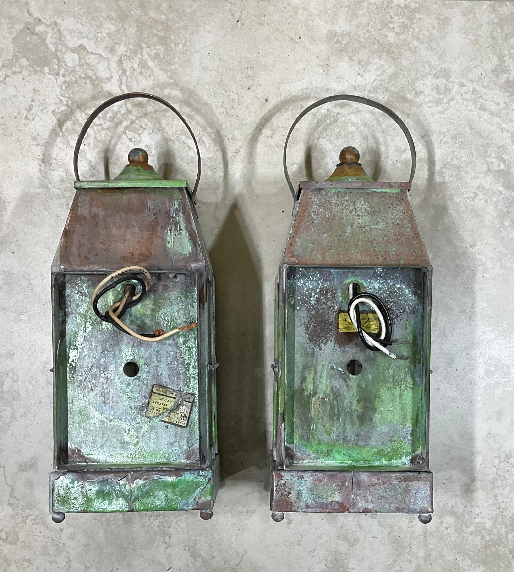 Small Pair of Vintage Handcrafted Wall-Mounted Brass Lantern 2