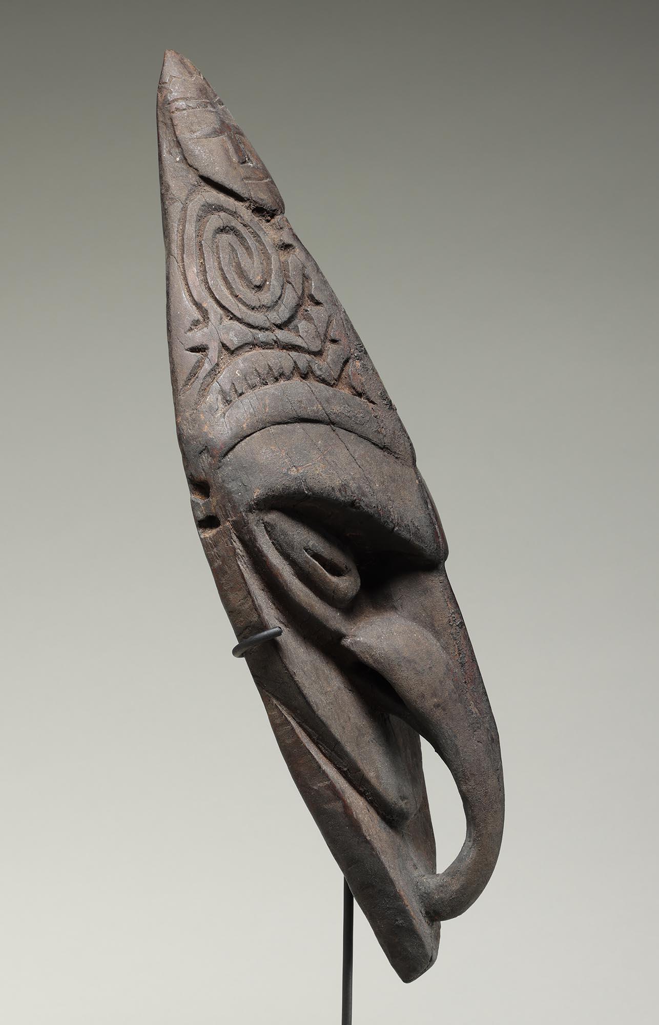 Petit masque d'oiseau de la rivière Sepik de Papouasie-Nouvelle-Guinée État moyen - En vente à Point Richmond, CA