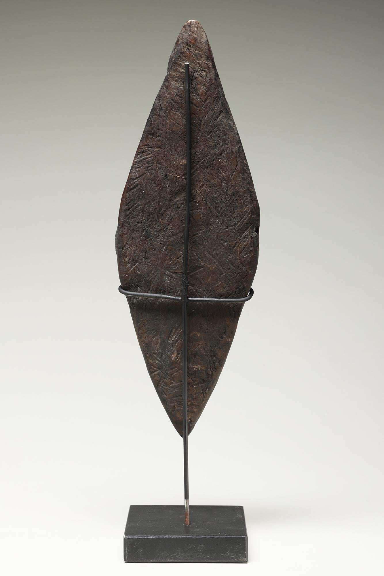 20ième siècle Petit masque d'oiseau de la rivière Sepik de Papouasie-Nouvelle-Guinée en vente