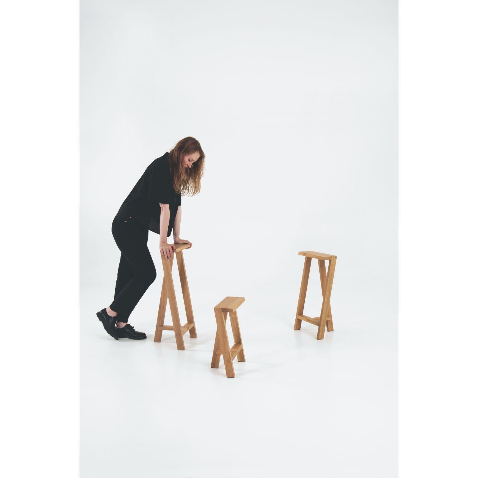 Small Pausa Oak Stool by Pierre-Emmanuel Vandeputte For Sale 3