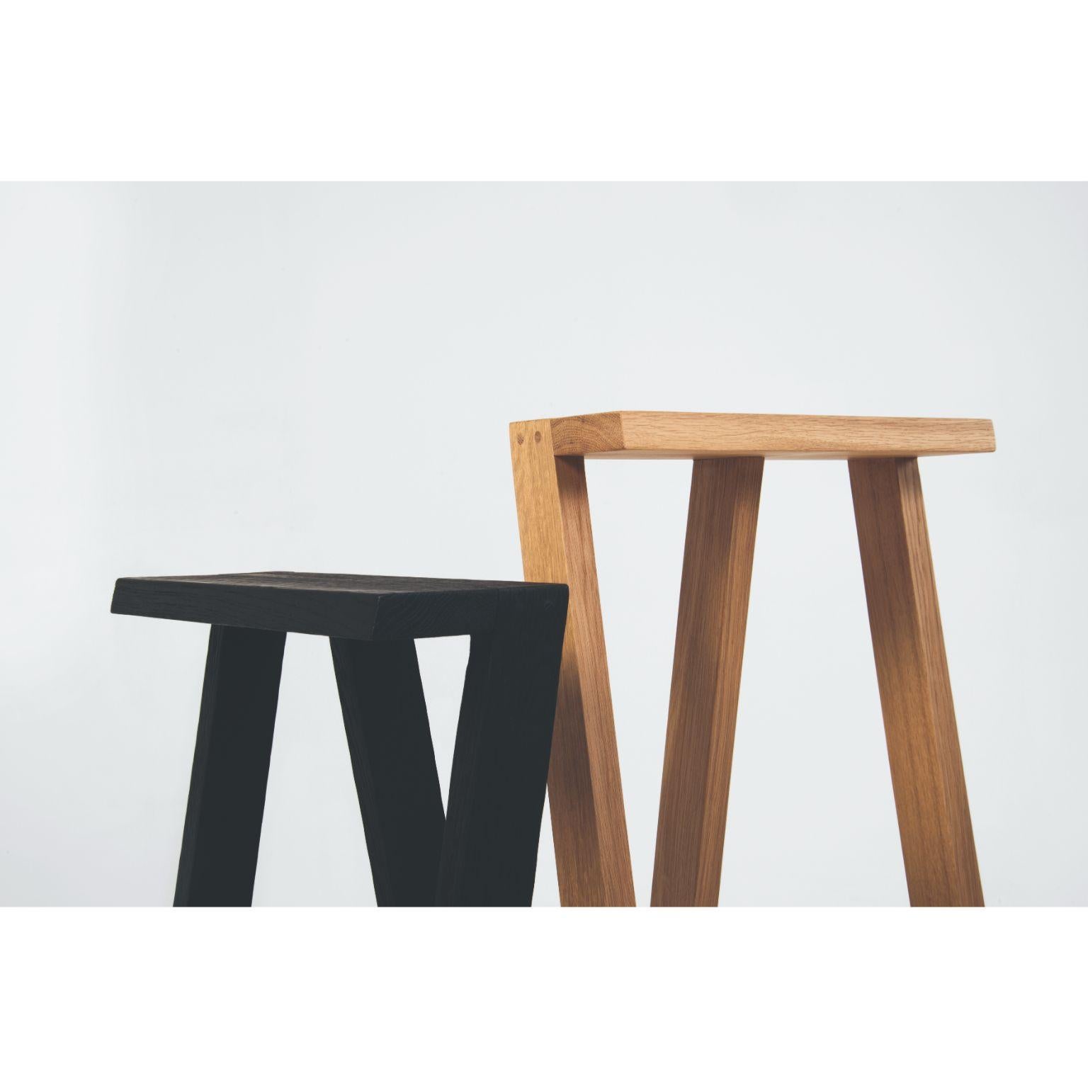 Small Pausa Oak Stool by Pierre-Emmanuel Vandeputte For Sale 1