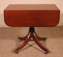 Small Pembroke Table from the Beginning of the 19th Century in Mahogany