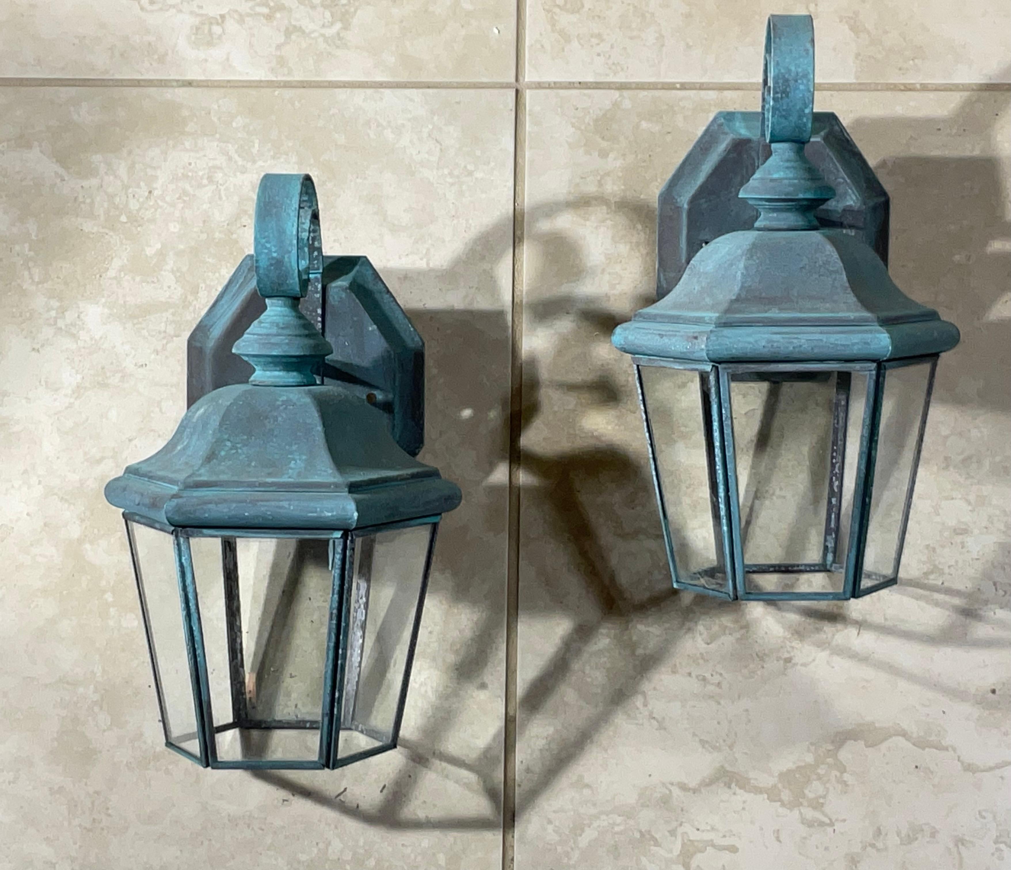 Small /Petit  Funky Pair of vintage Solid Brass Lanterns - 11” High x 6”W x 5”D For Sale 6