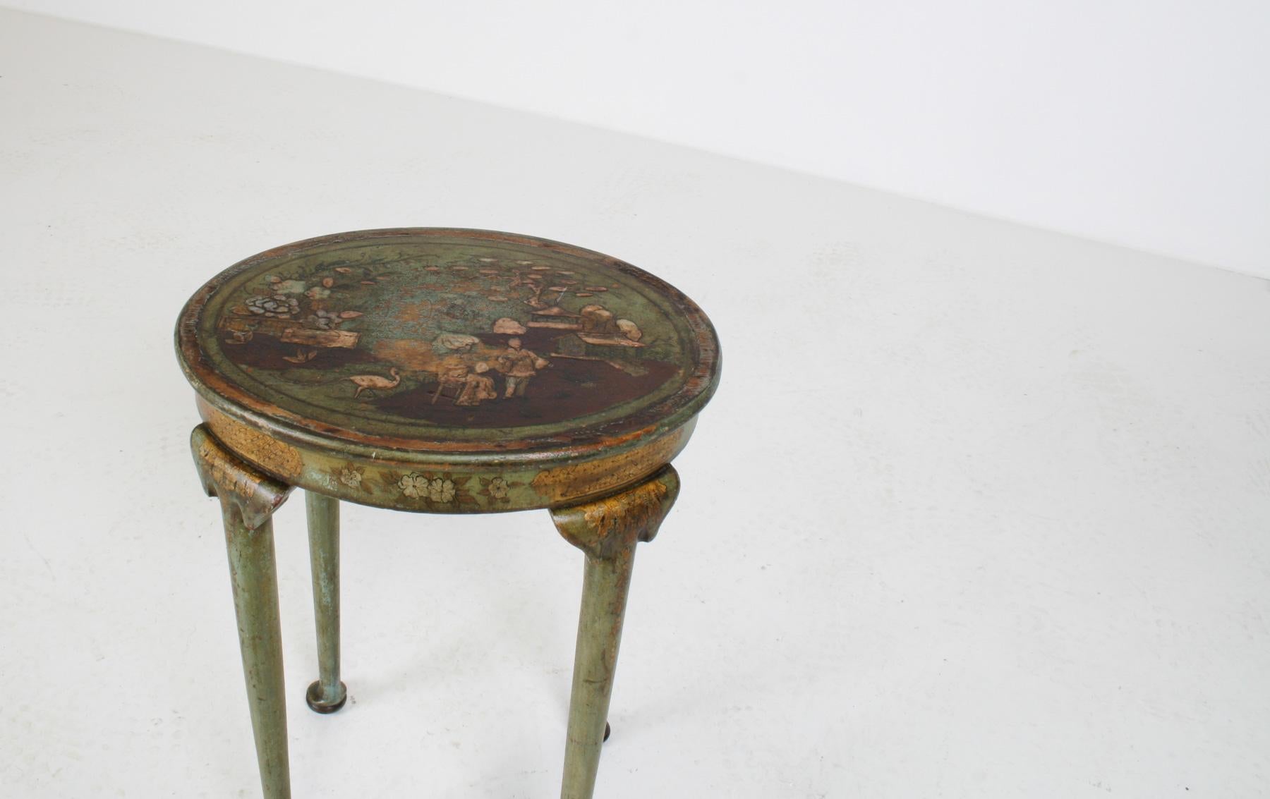 Small Petite Elegant Antique Green and Gilt Chinoiserie Occasional Side Table 6