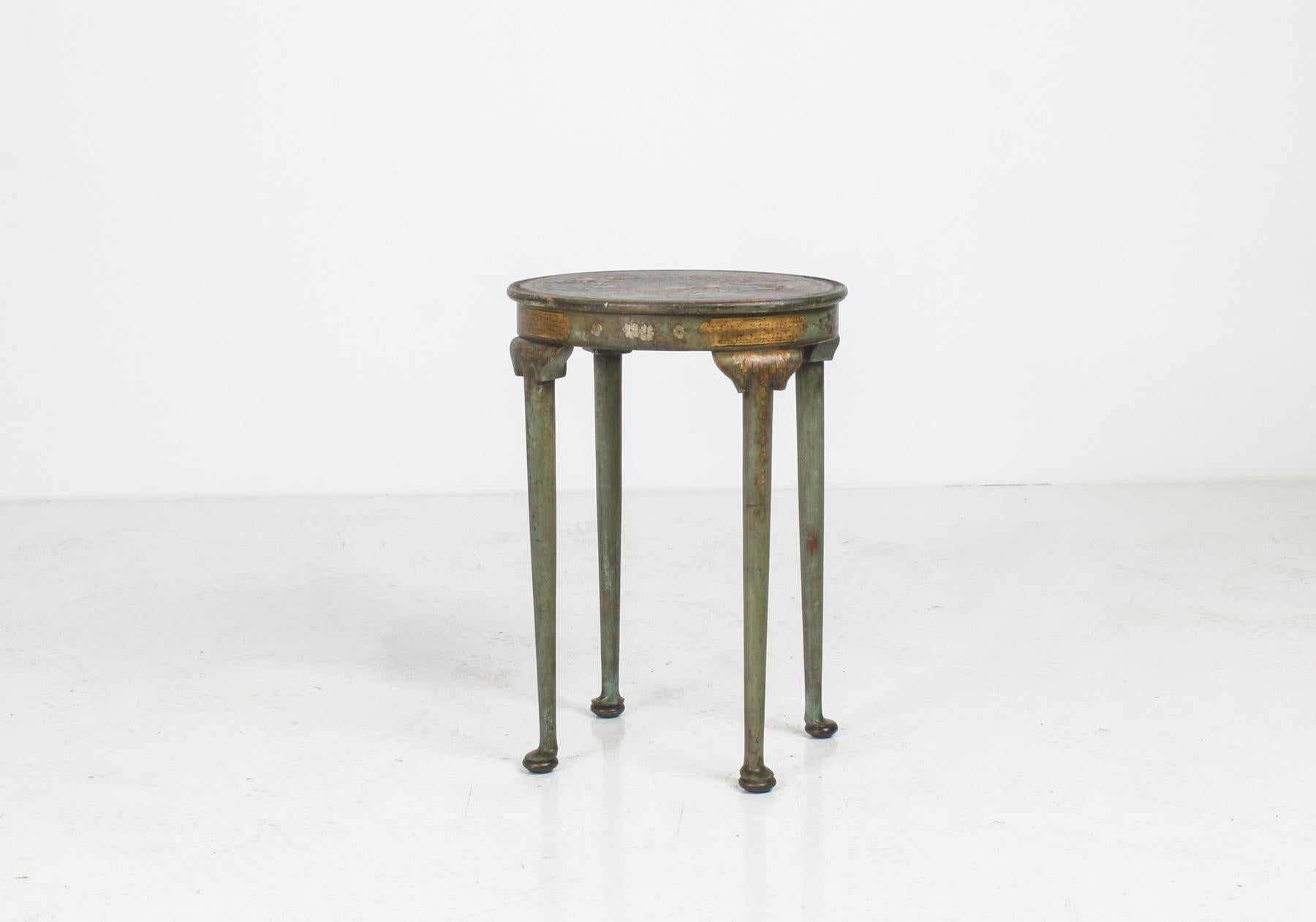 19th Century Small Petite Elegant Antique Green and Gilt Chinoiserie Occasional Side Table
