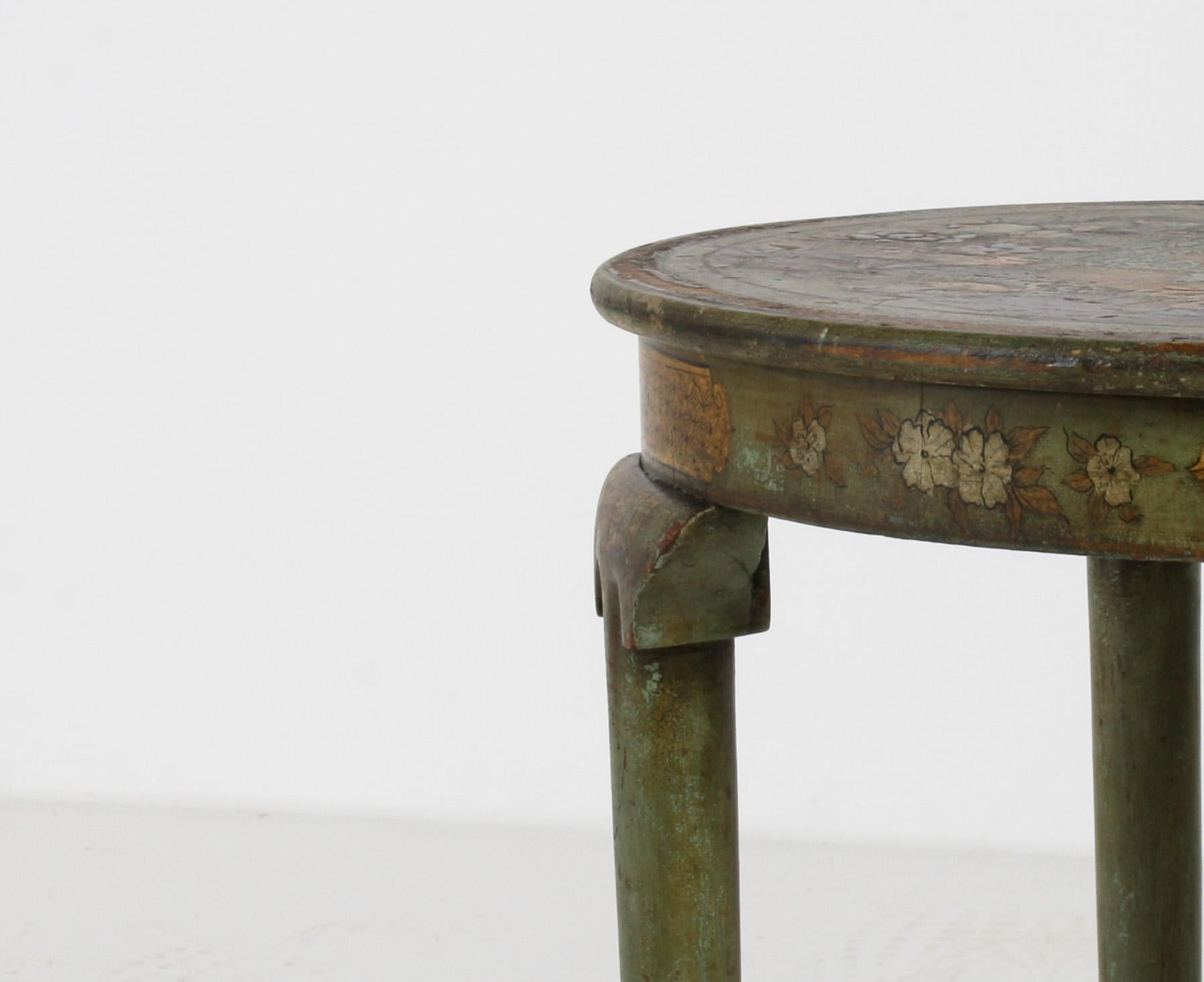 Small Petite Elegant Antique Green and Gilt Chinoiserie Occasional Side Table 2
