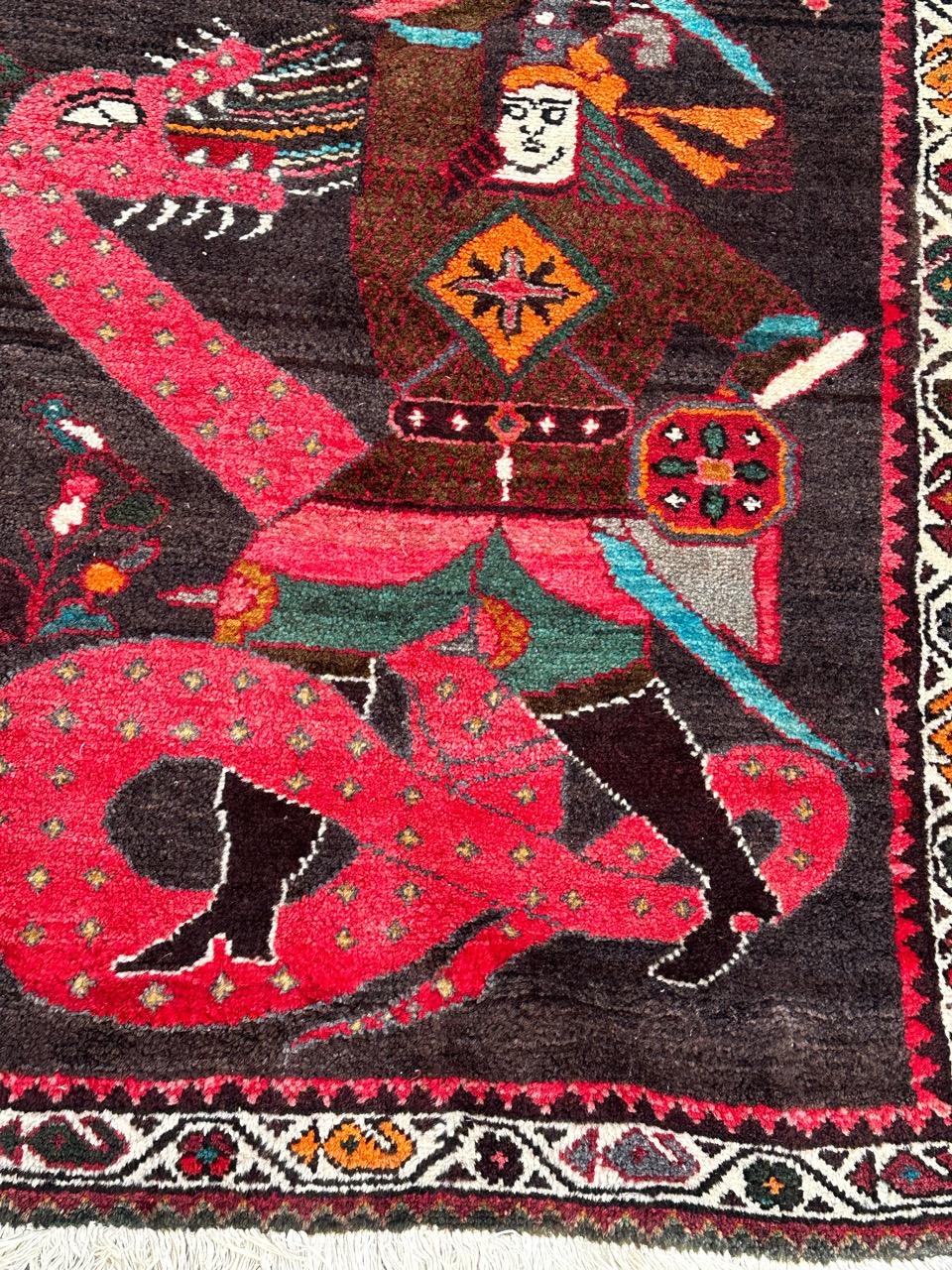 Pequeña alfombra kurda vintage pictórica en venta 2