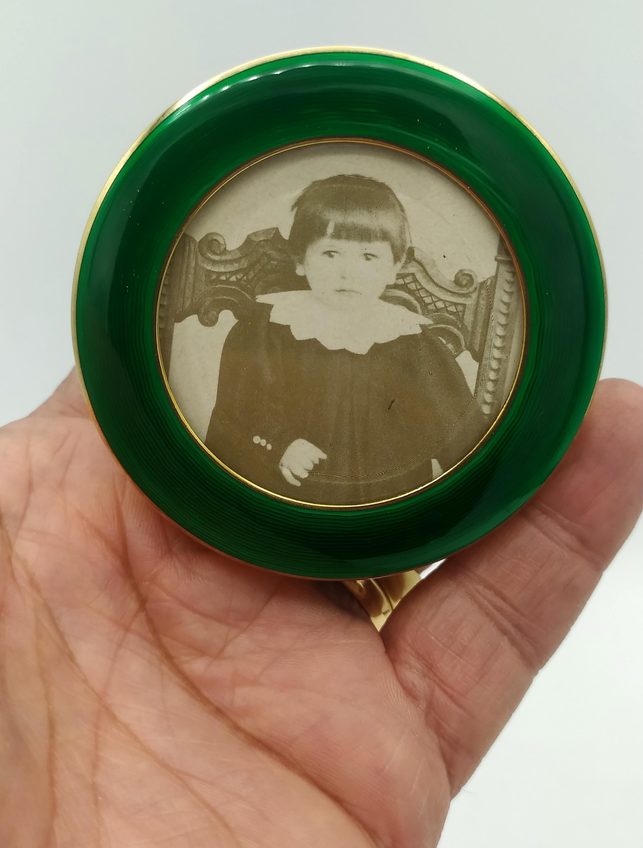 Small Picture Frame Round English style, early 1900s. Salimbeni In Excellent Condition For Sale In Firenze, FI