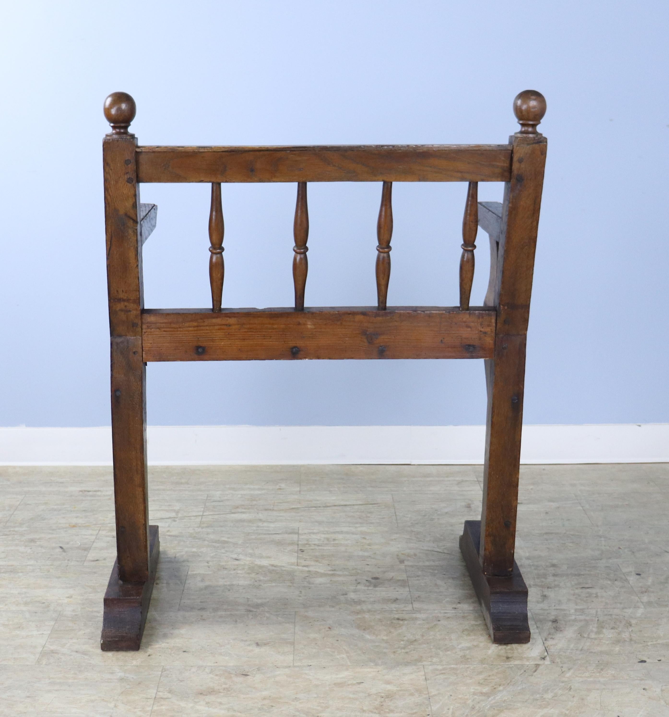 Small Pine and Oak Bench For Sale 7