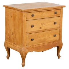 Small Pine Chest of Drawers Nightstand, Circa 1920