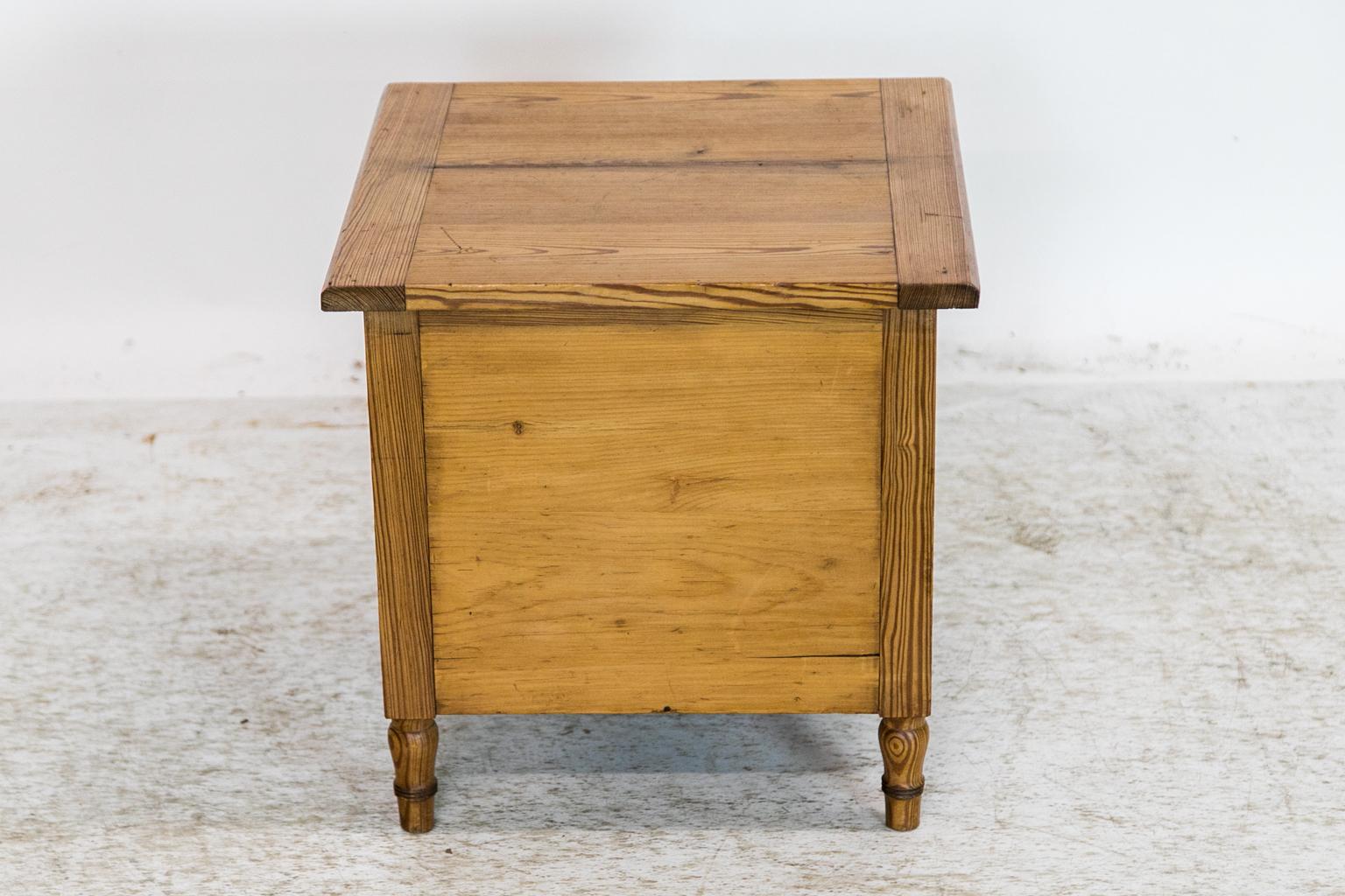 Small Pine Commode 5