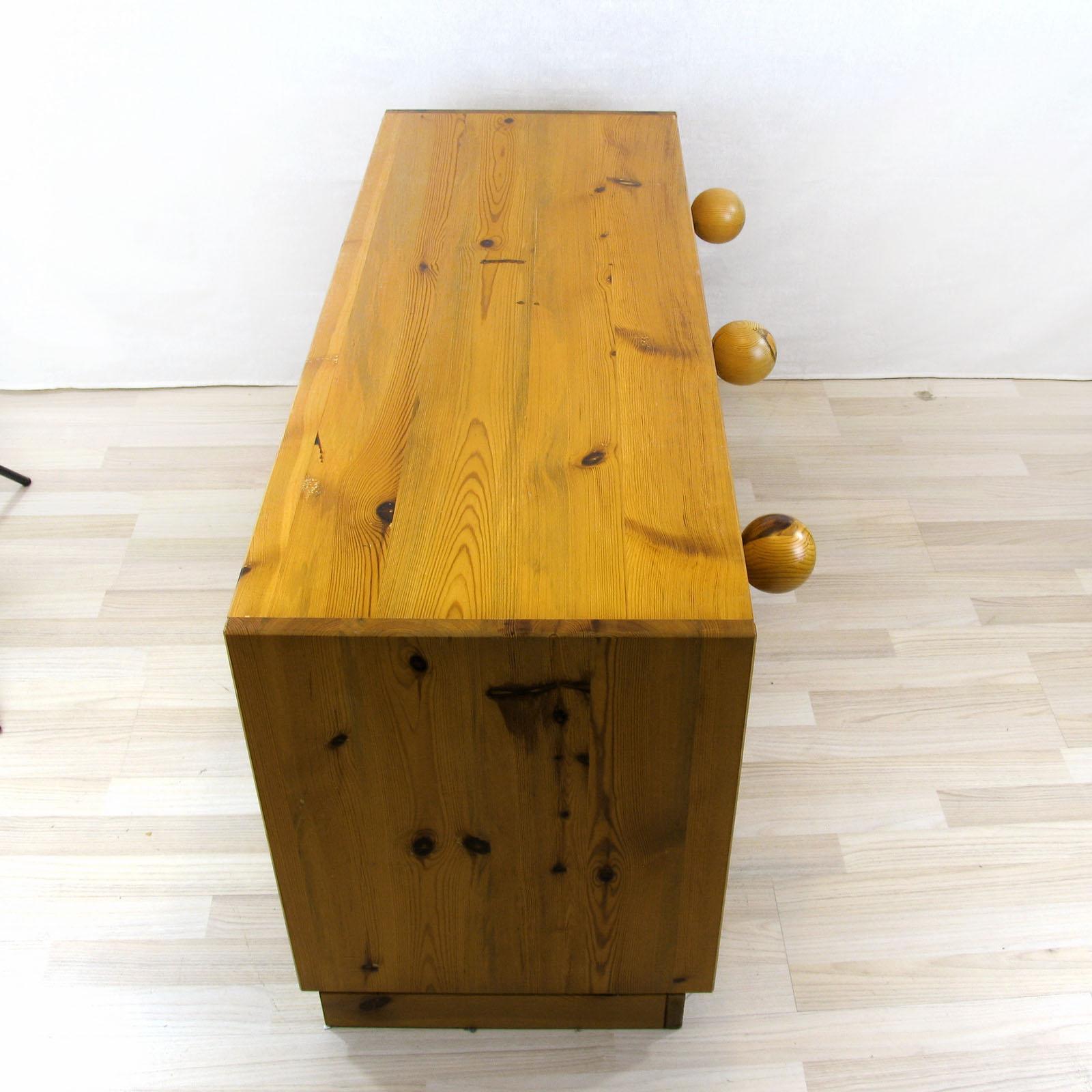 Small Pine Sideboard by Sven Larsson, Sweden 1970s In Good Condition For Sale In Bochum, NRW