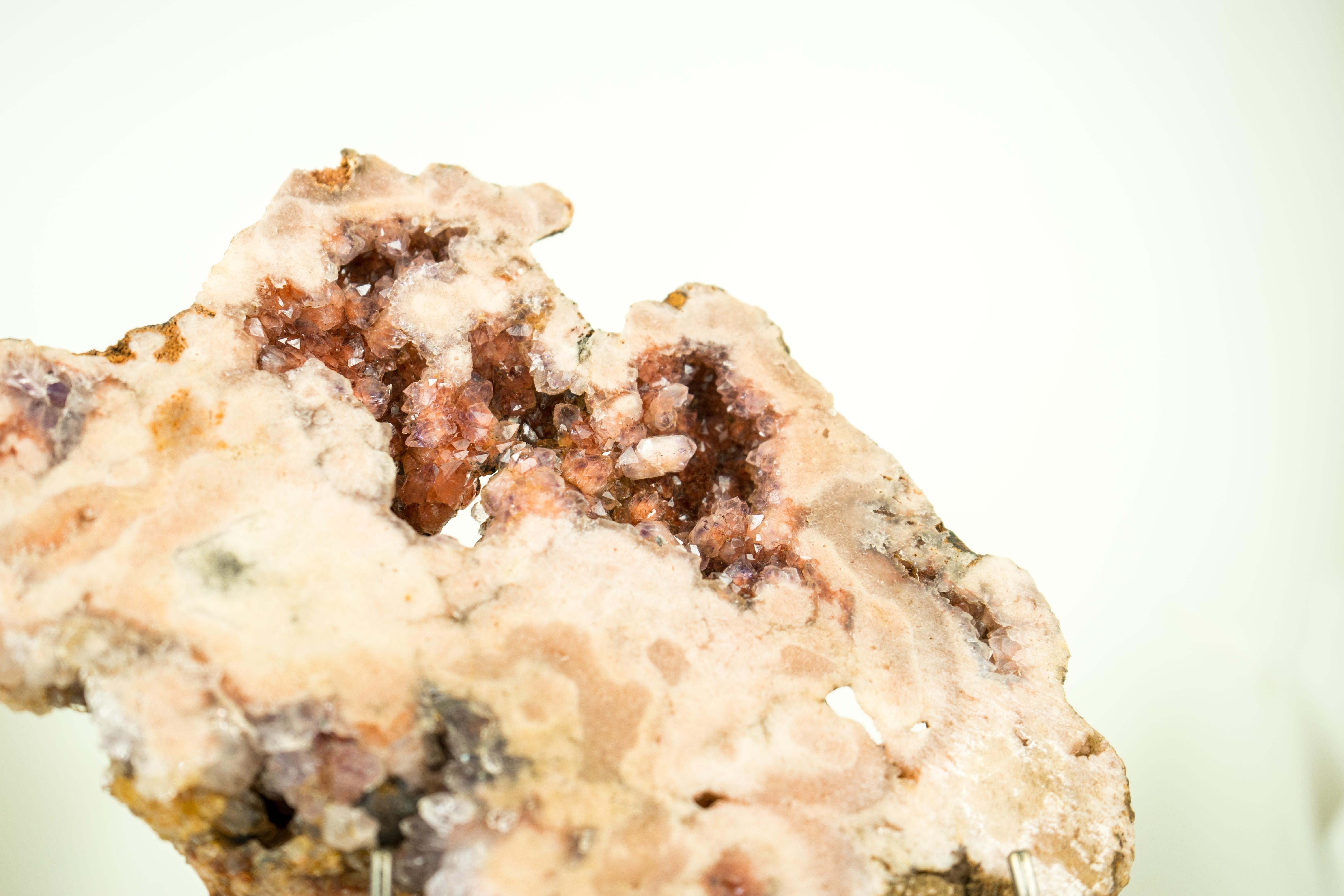 Piccola lastra di geode di ametista rosa, un regalo di Nature, un accento, una decorazione di cristallo da tavolo in vendita 7