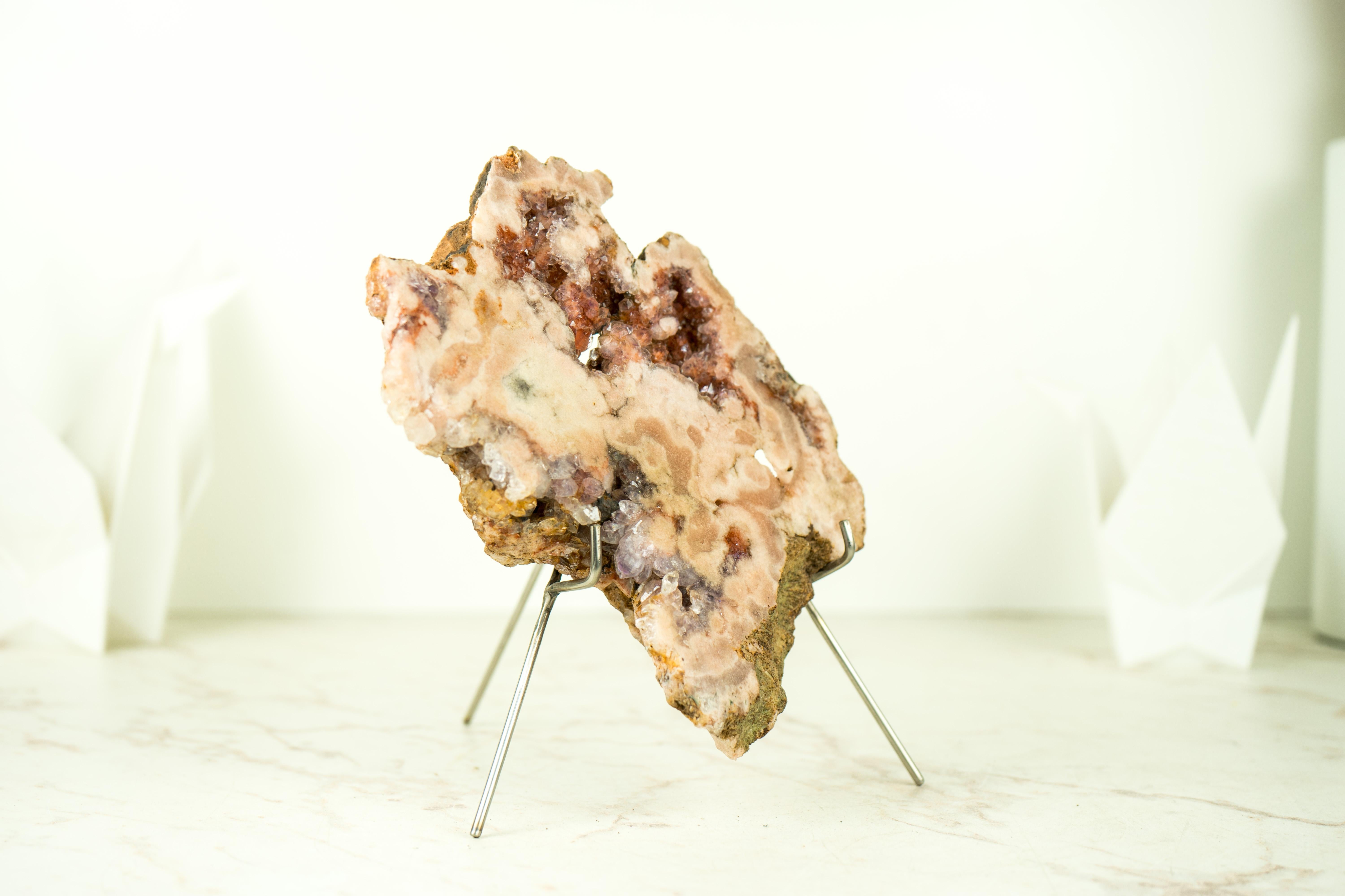 Piccola lastra di geode di ametista rosa, un regalo di Nature, un accento, una decorazione di cristallo da tavolo In condizioni Nuovo in vendita a Ametista Do Sul, BR