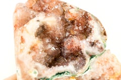 Kleine rosa Amethyst-Naturskulptur mit rosa und rotem Amethyst Druzy