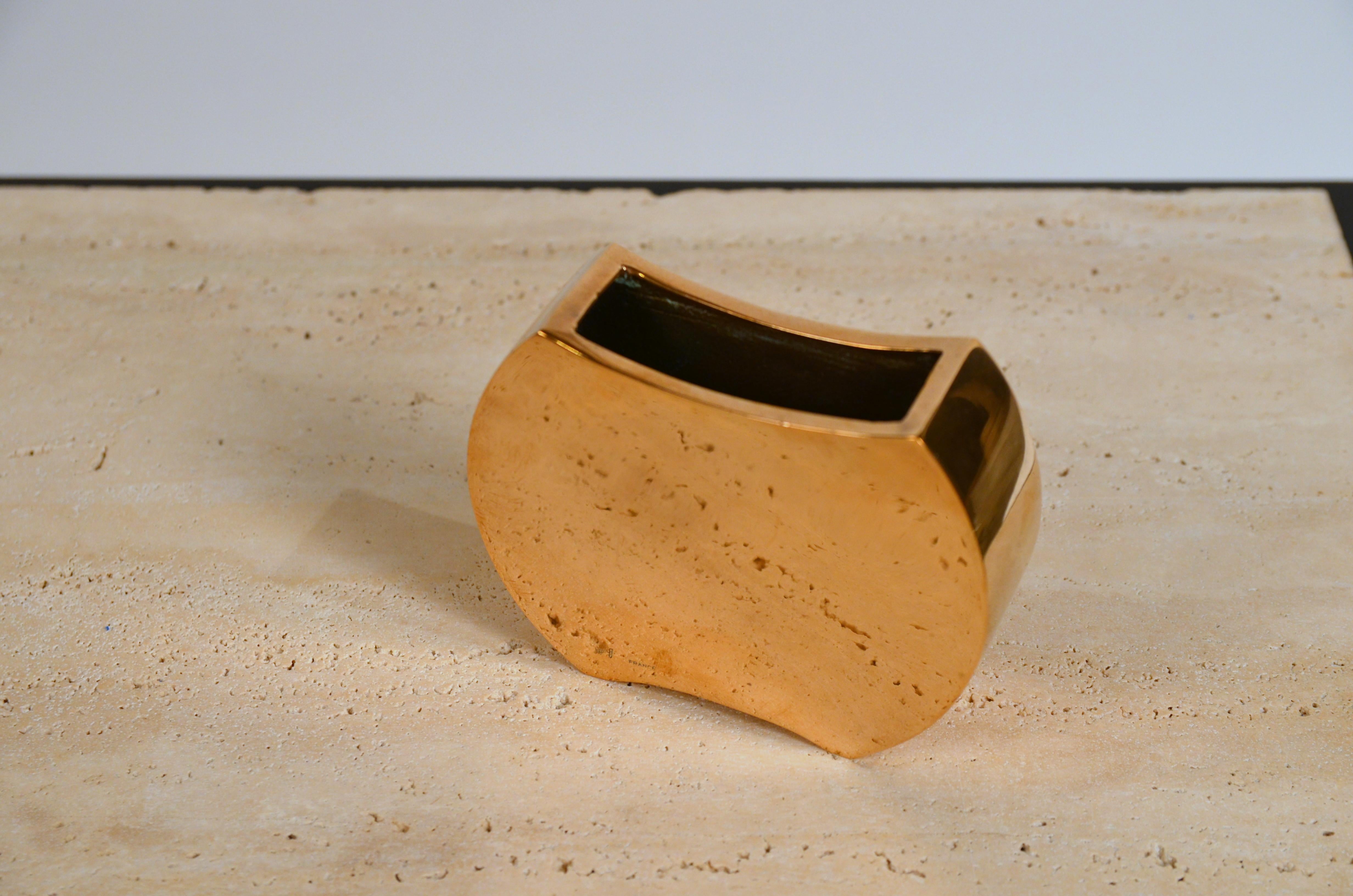 Calco Vaso piccolo in bronzo lucido di Monique Gerber in vendita