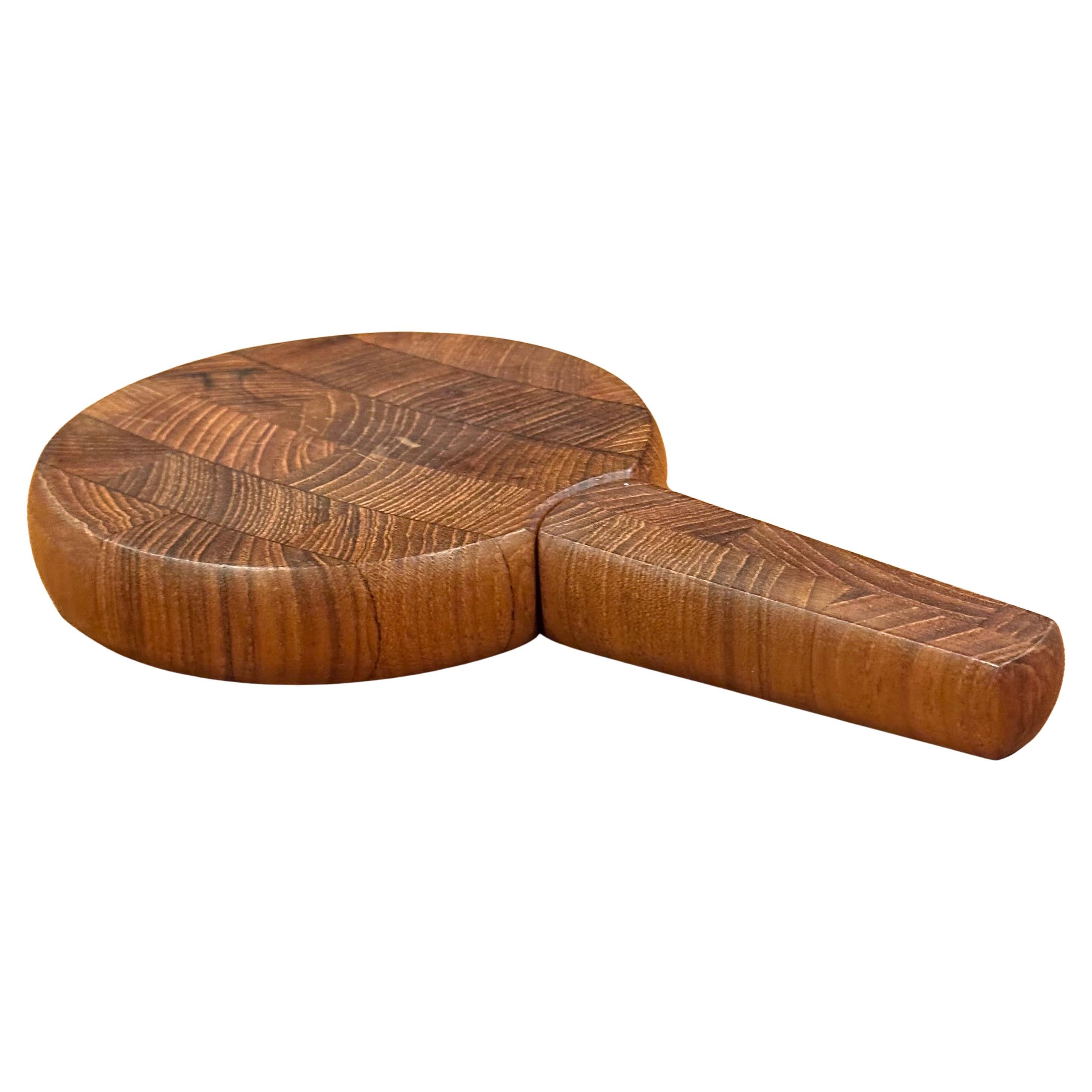 Scandinavo moderno Piccolo vassoio per formaggi portatile in legno di teak con coltello di Jens Quistgaard per Dansk in vendita